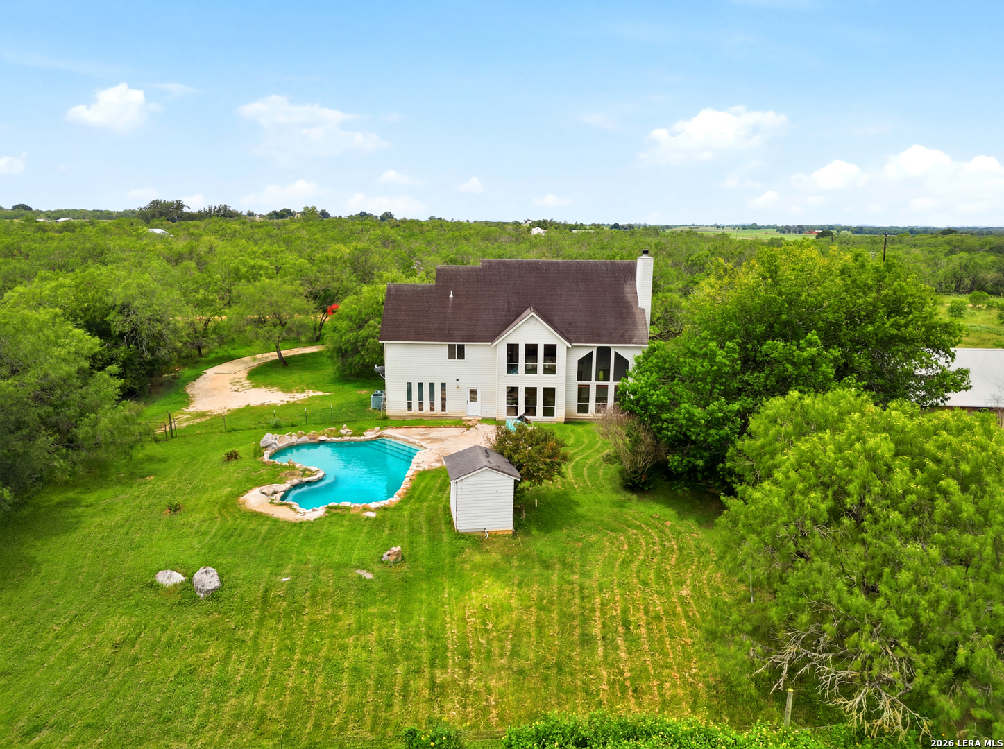 main property photo 41