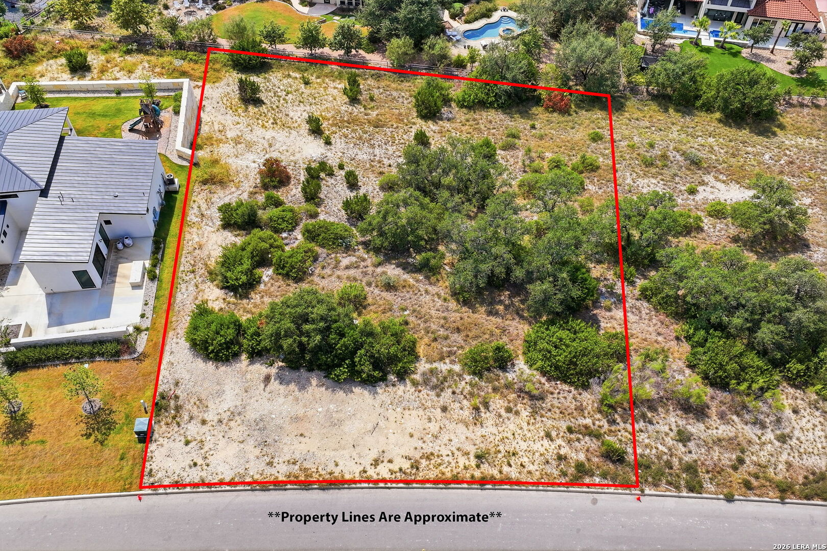 main property photo 8