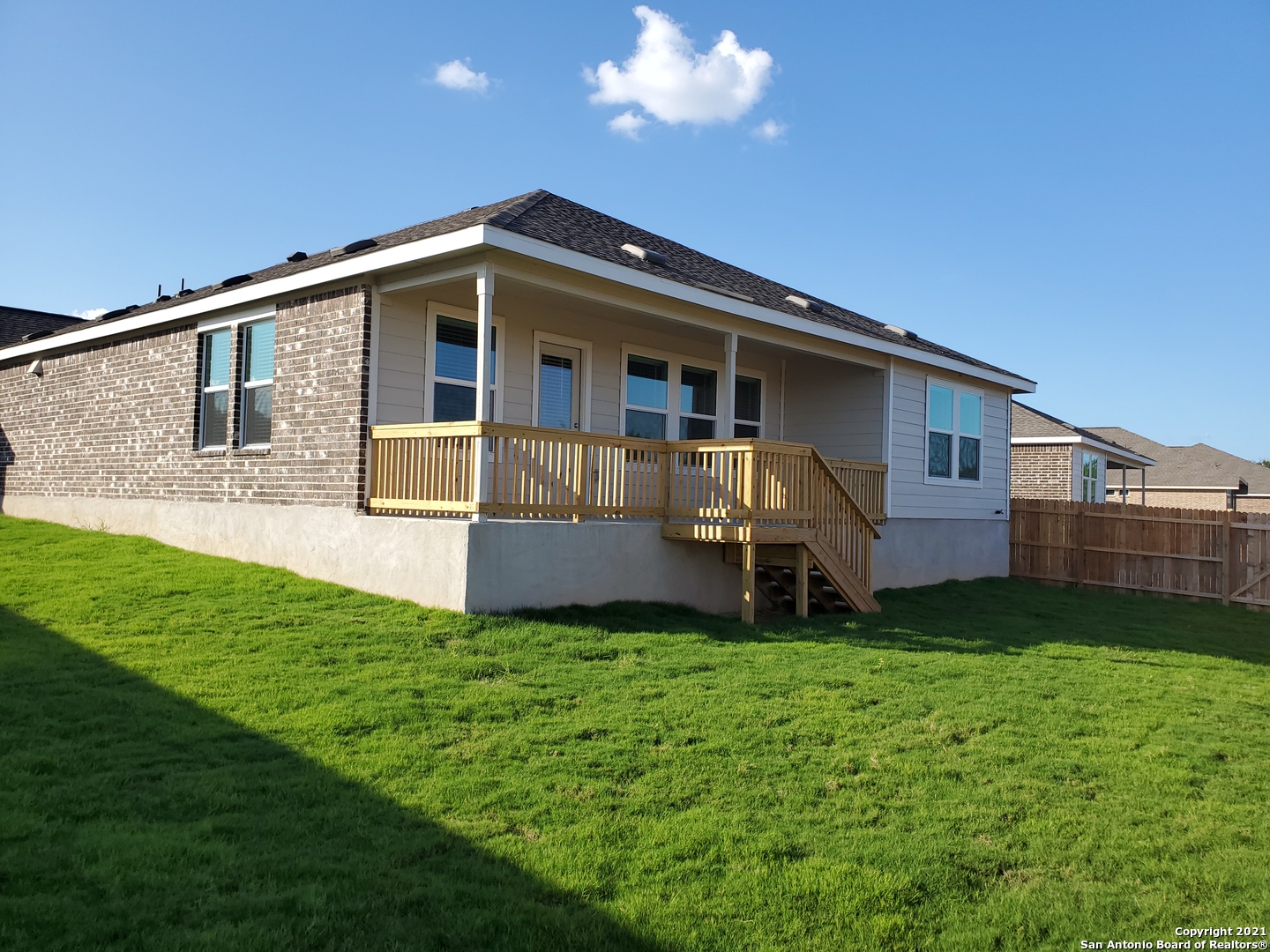main property photo 37