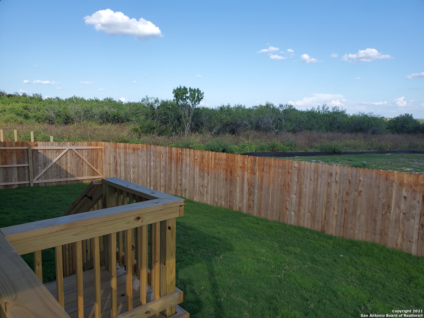 main property photo 40