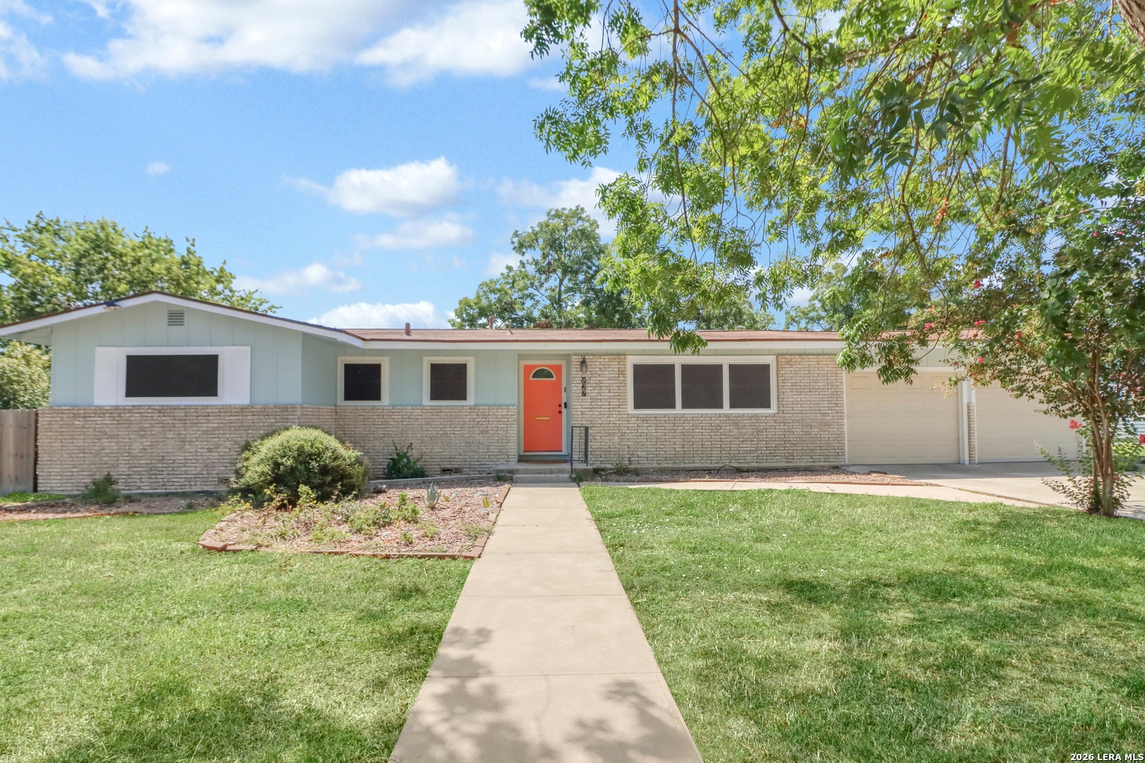 main property photo 0
