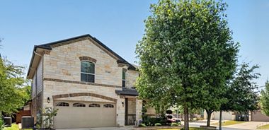 image of property with 4 Bed | 2 Bath | 2,403 Sqft