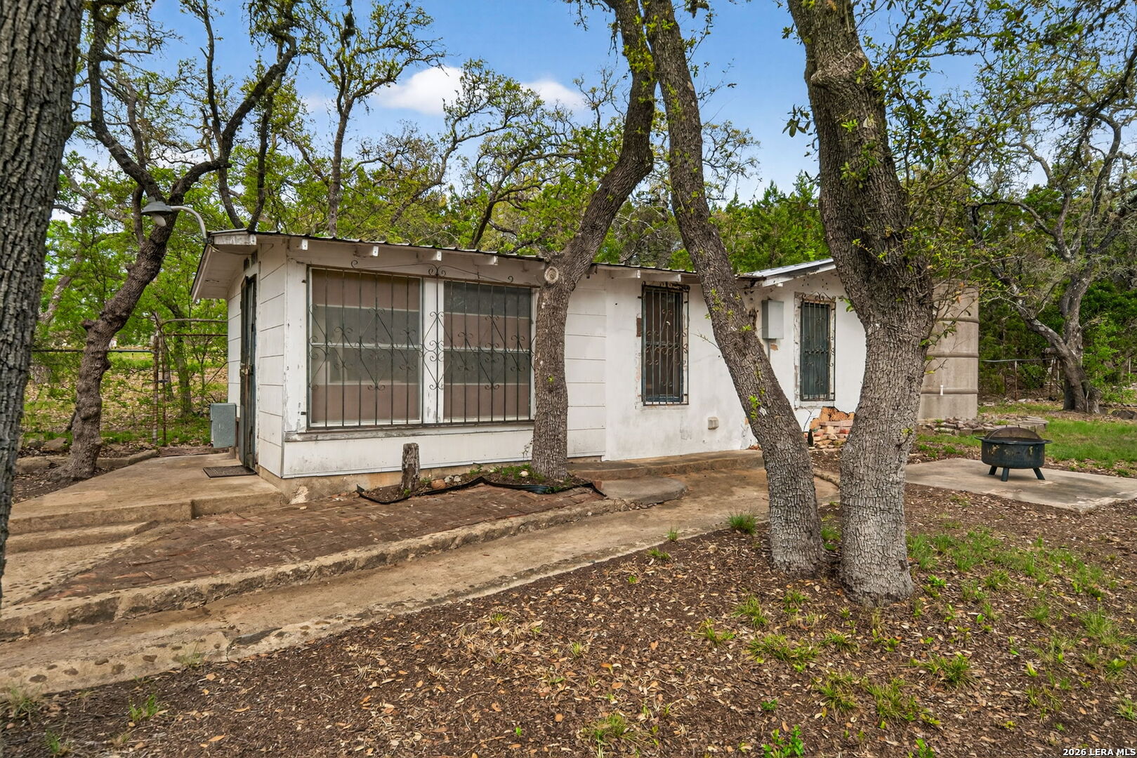 main property photo 39