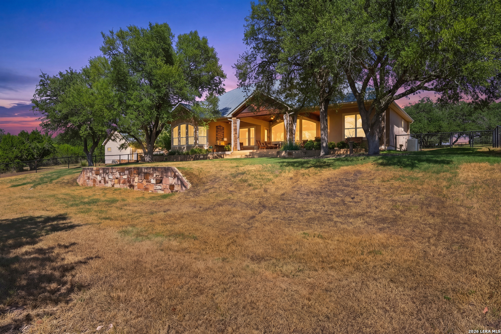 main property photo 40