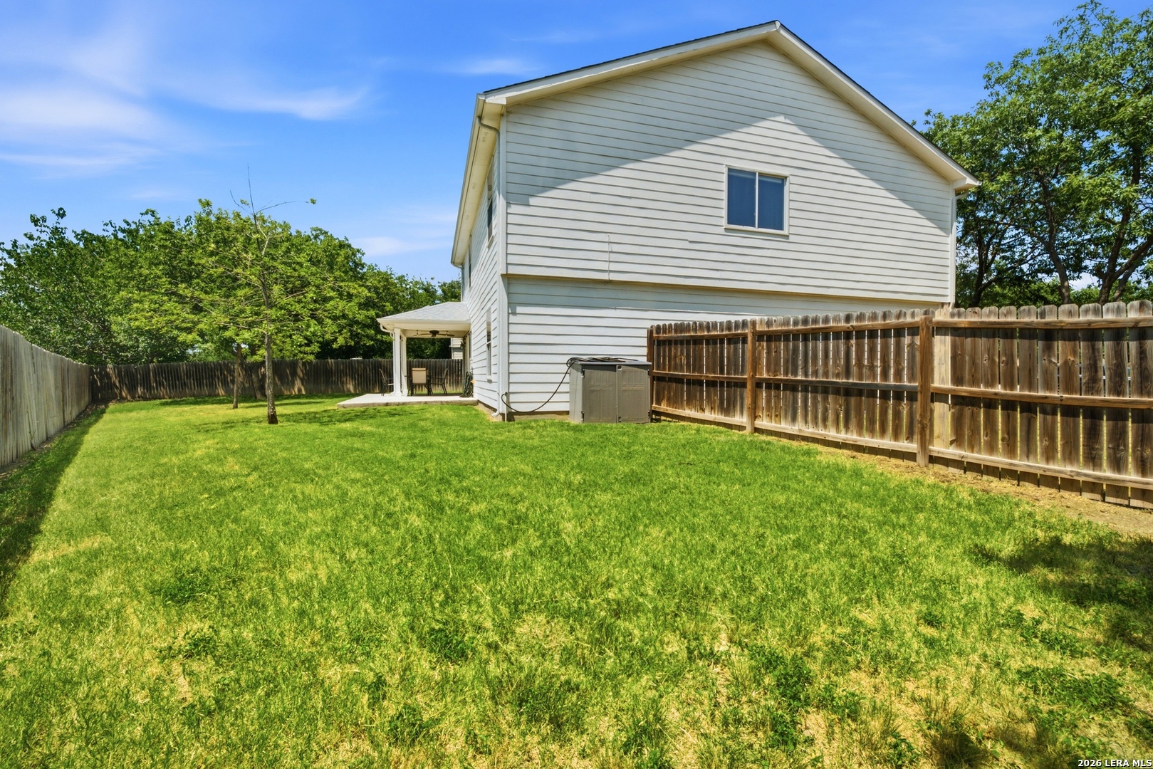 main property photo 22