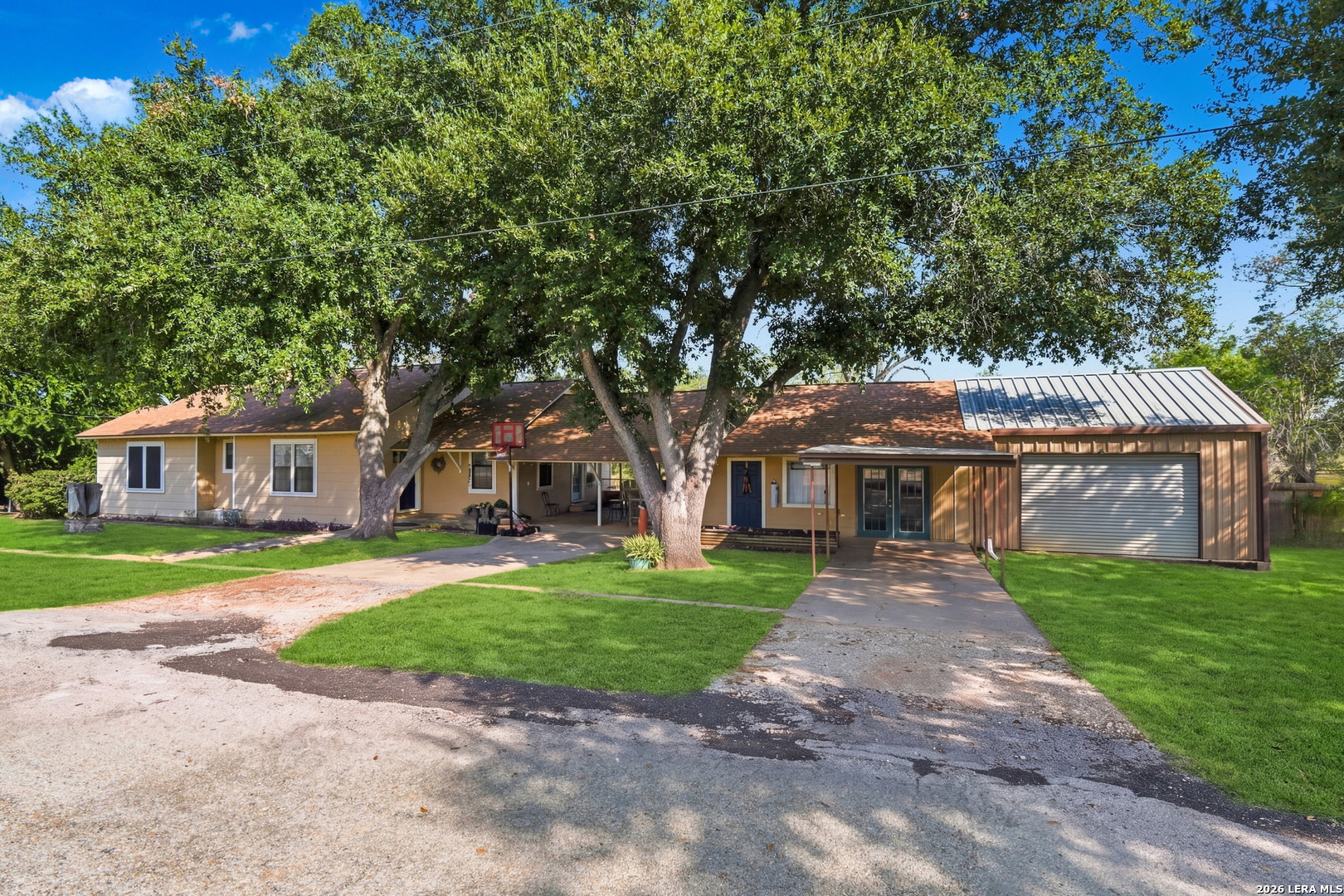 main property photo 3