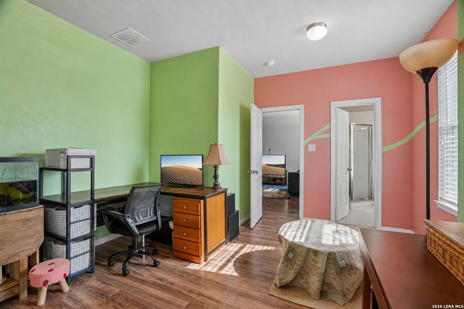 main property photo 24