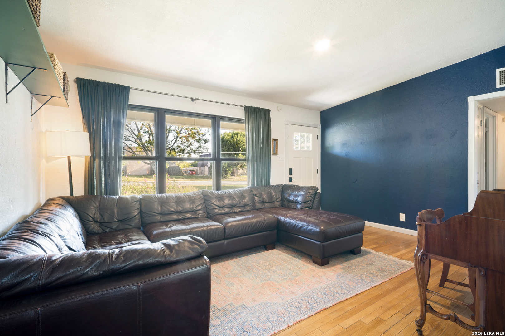 main property photo 7