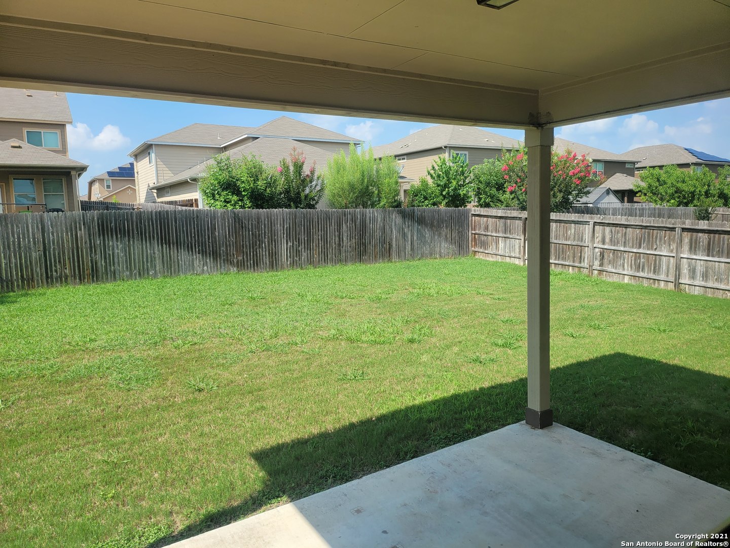 main property photo 31