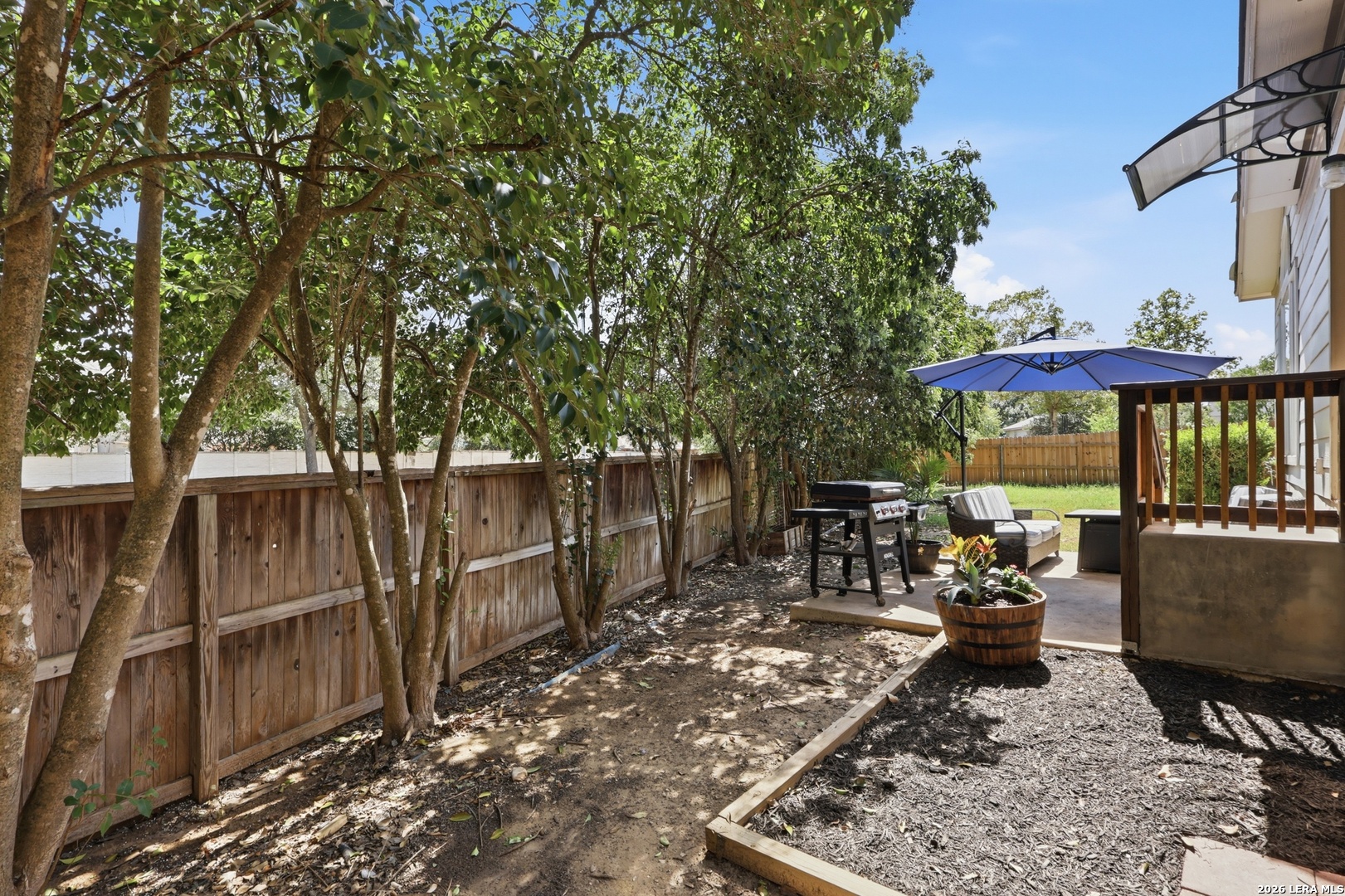 main property photo 41