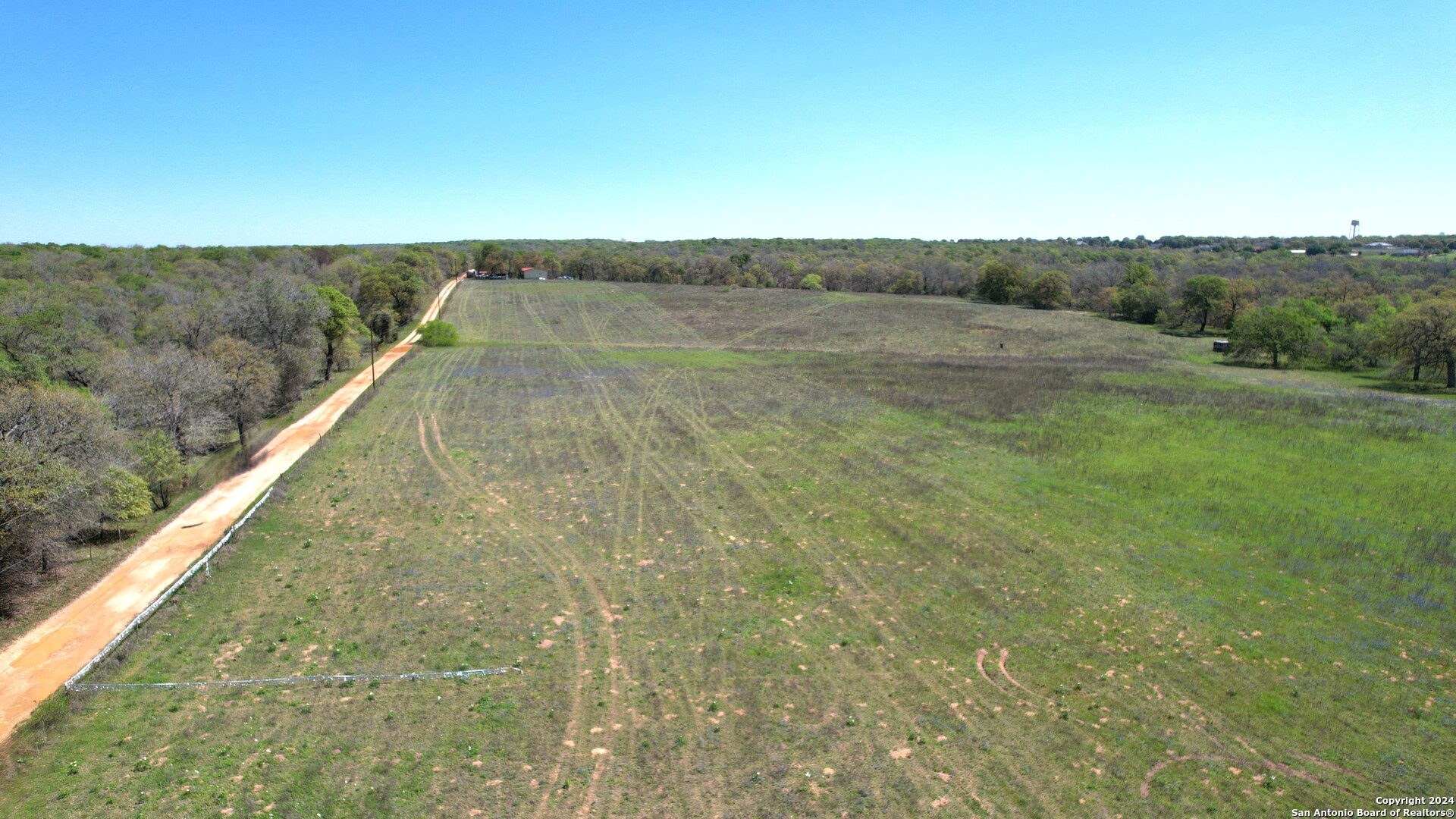 main property photo 8