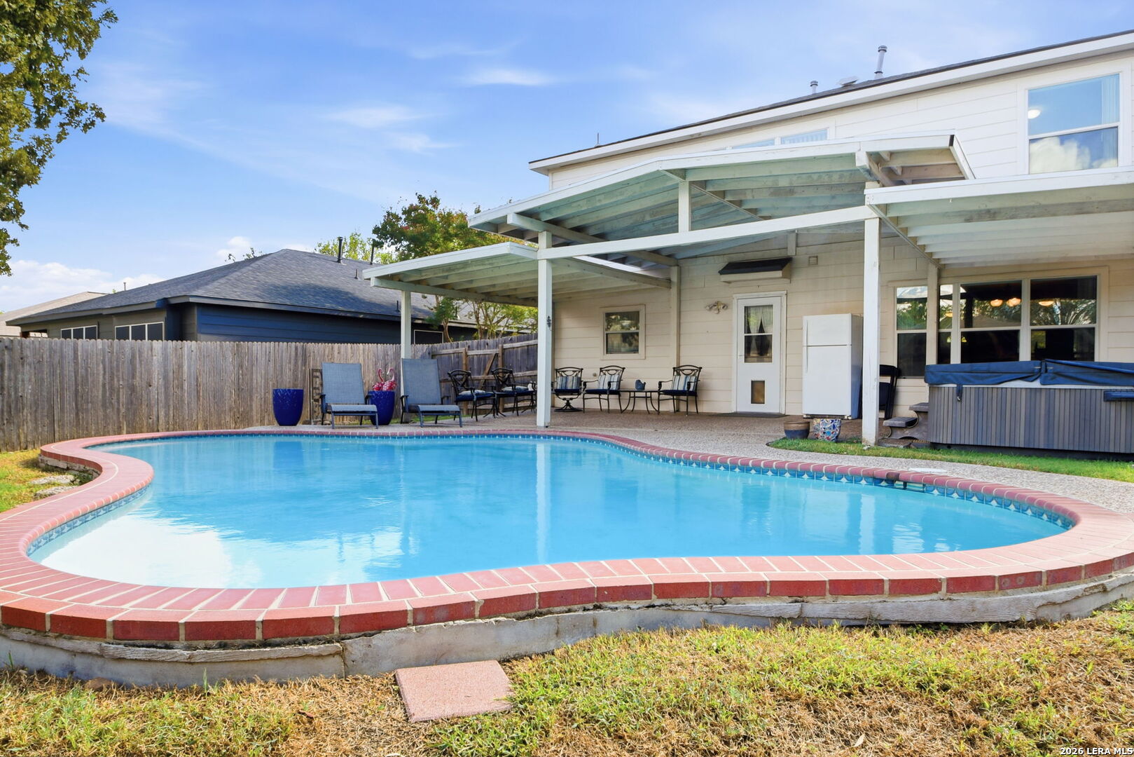 main property photo 35