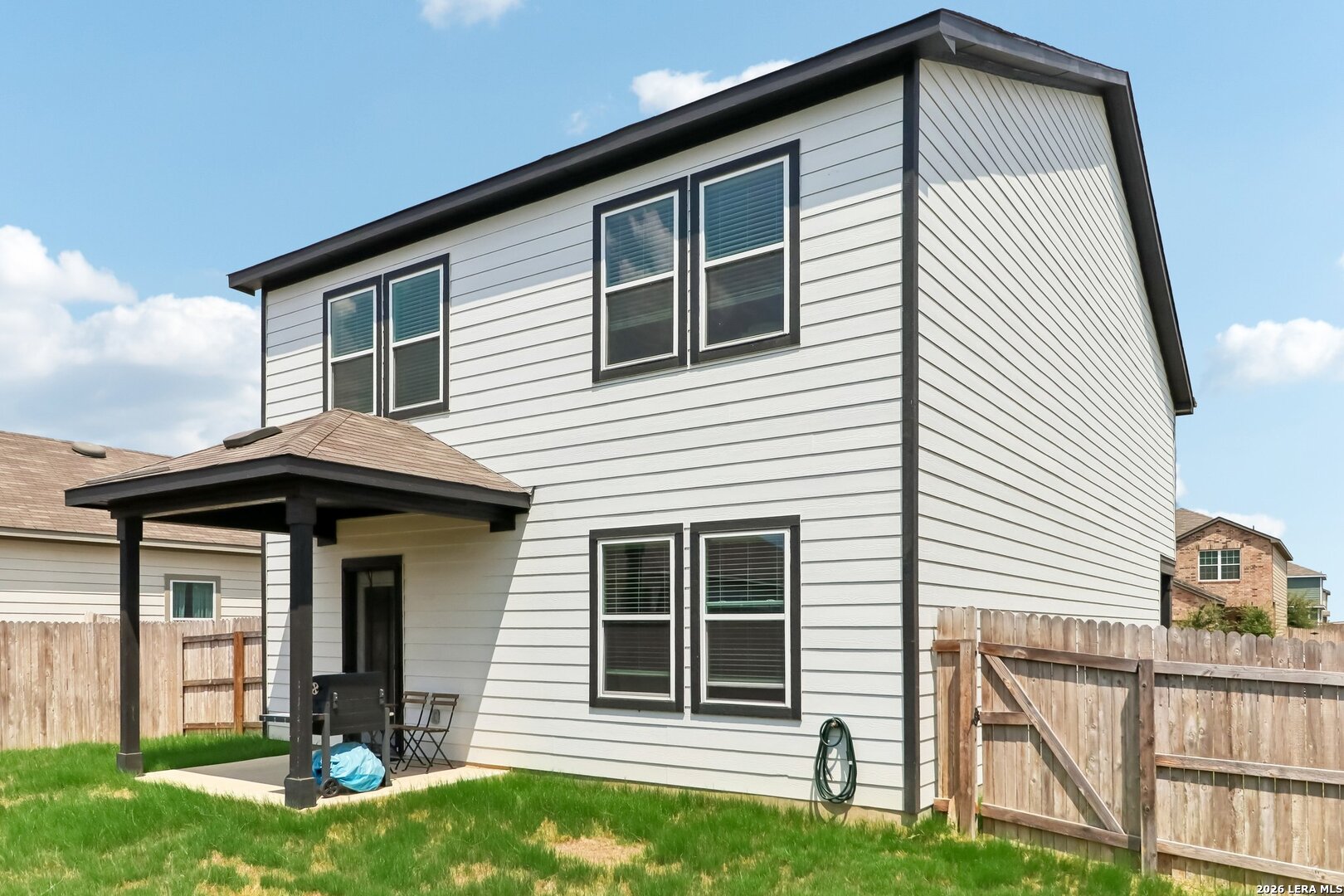 main property photo 16