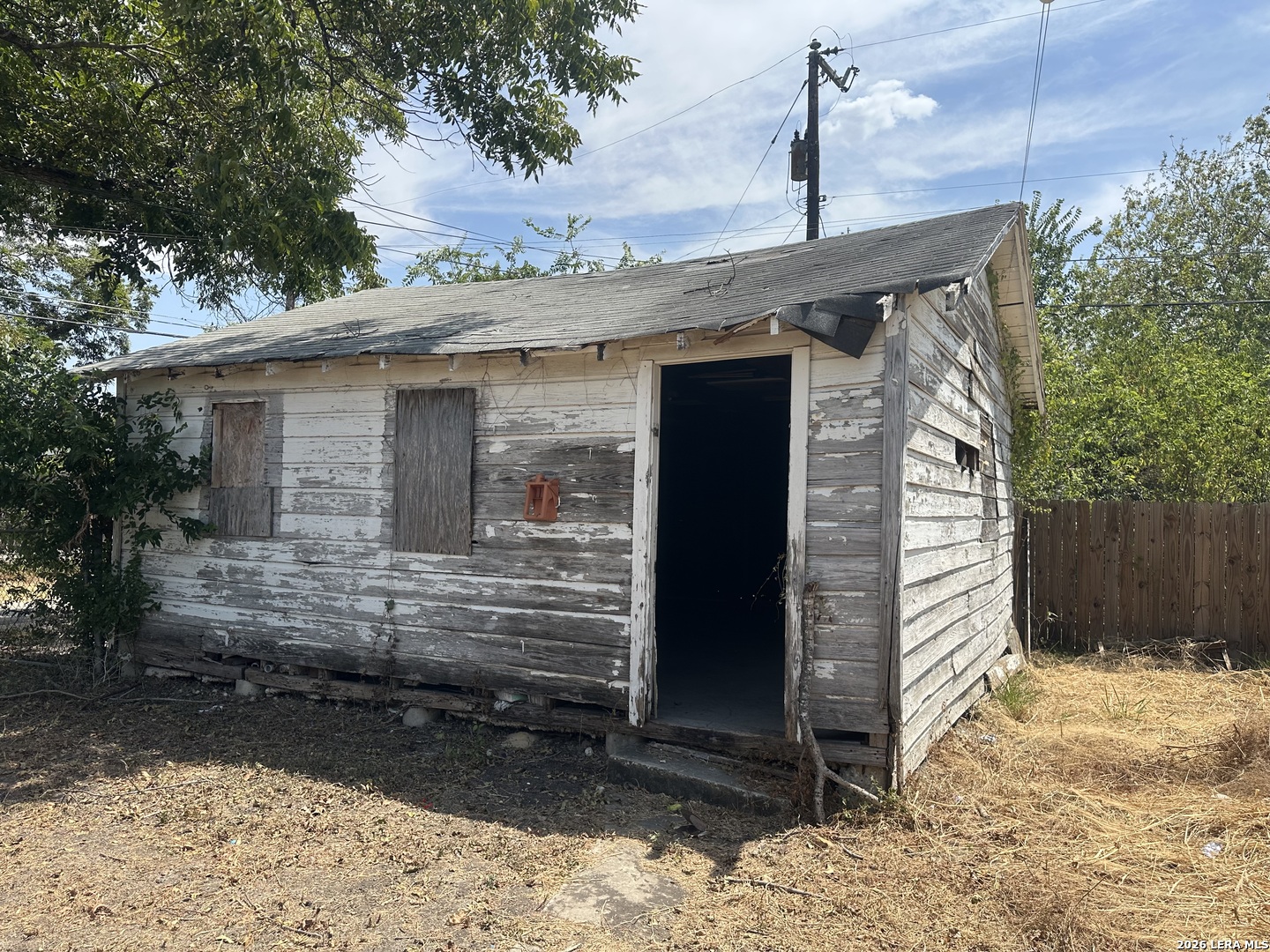 main property photo 15