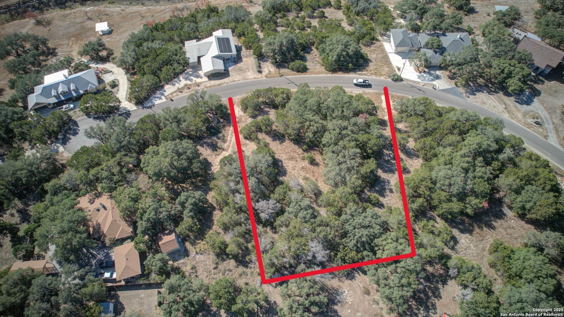 main property photo 4