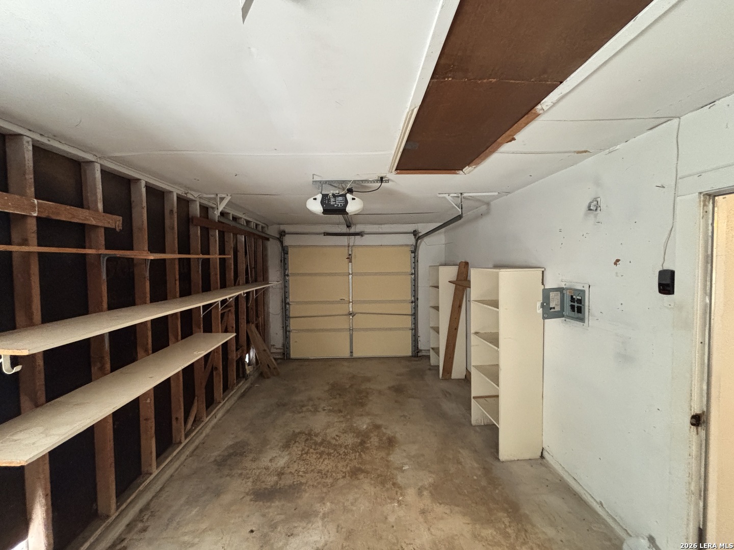 main property photo 17