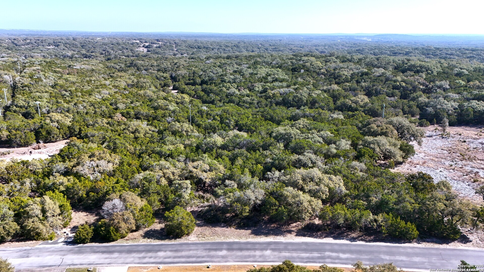 main property photo 11