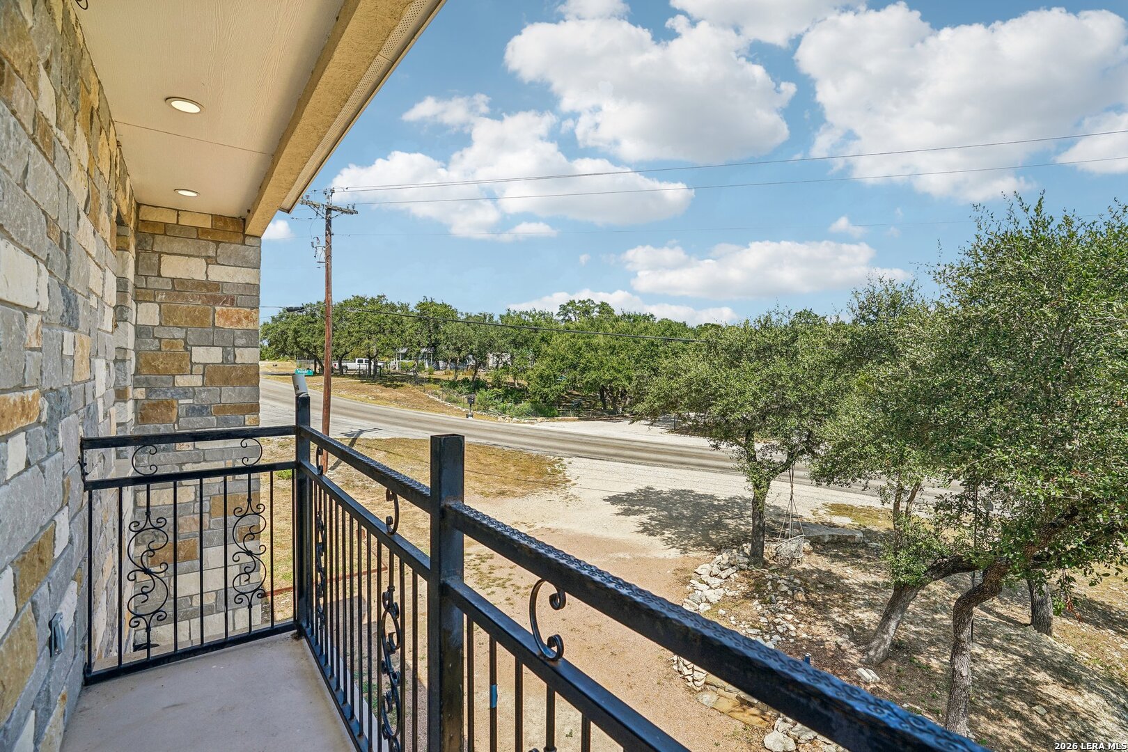 main property photo 41