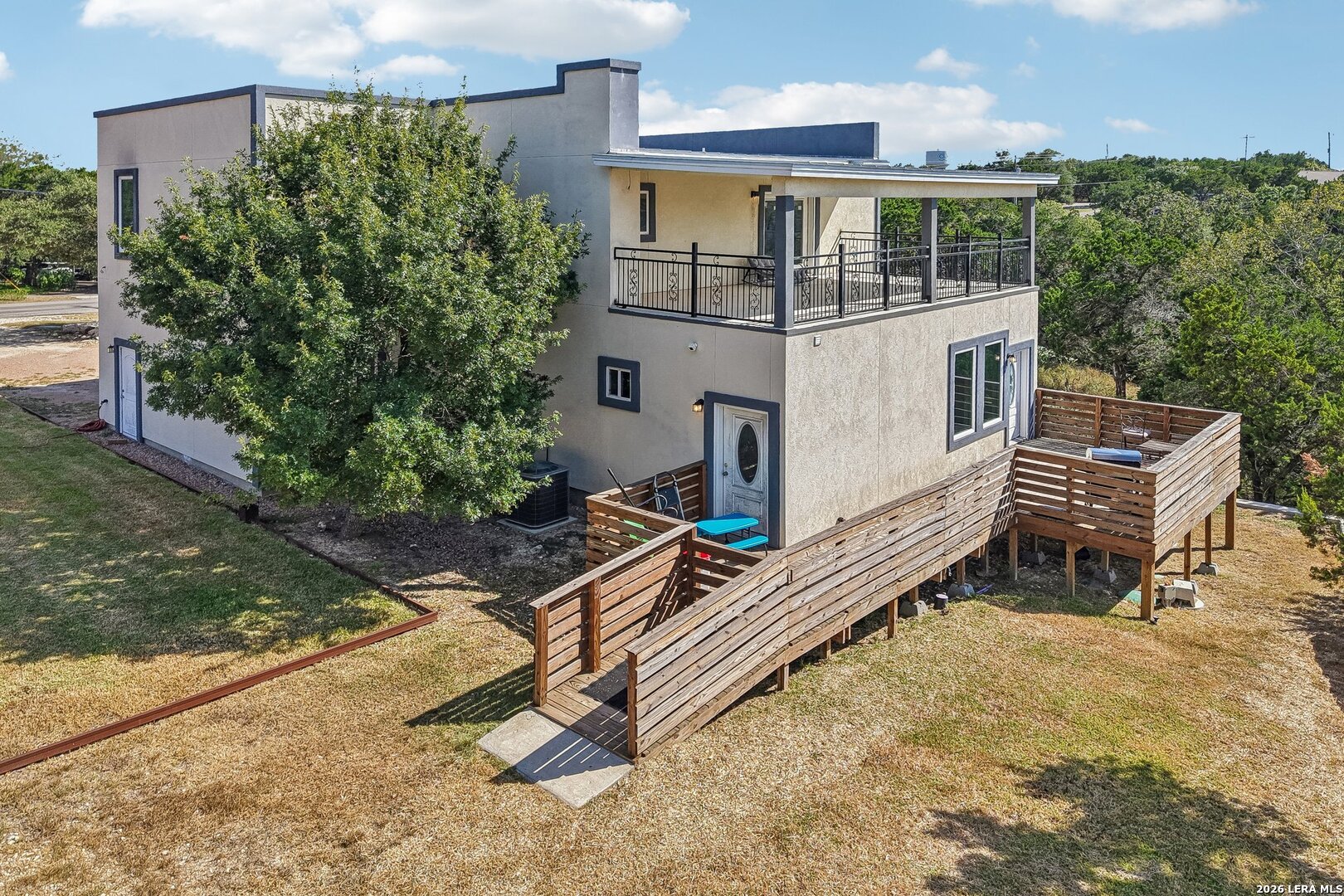 main property photo 48