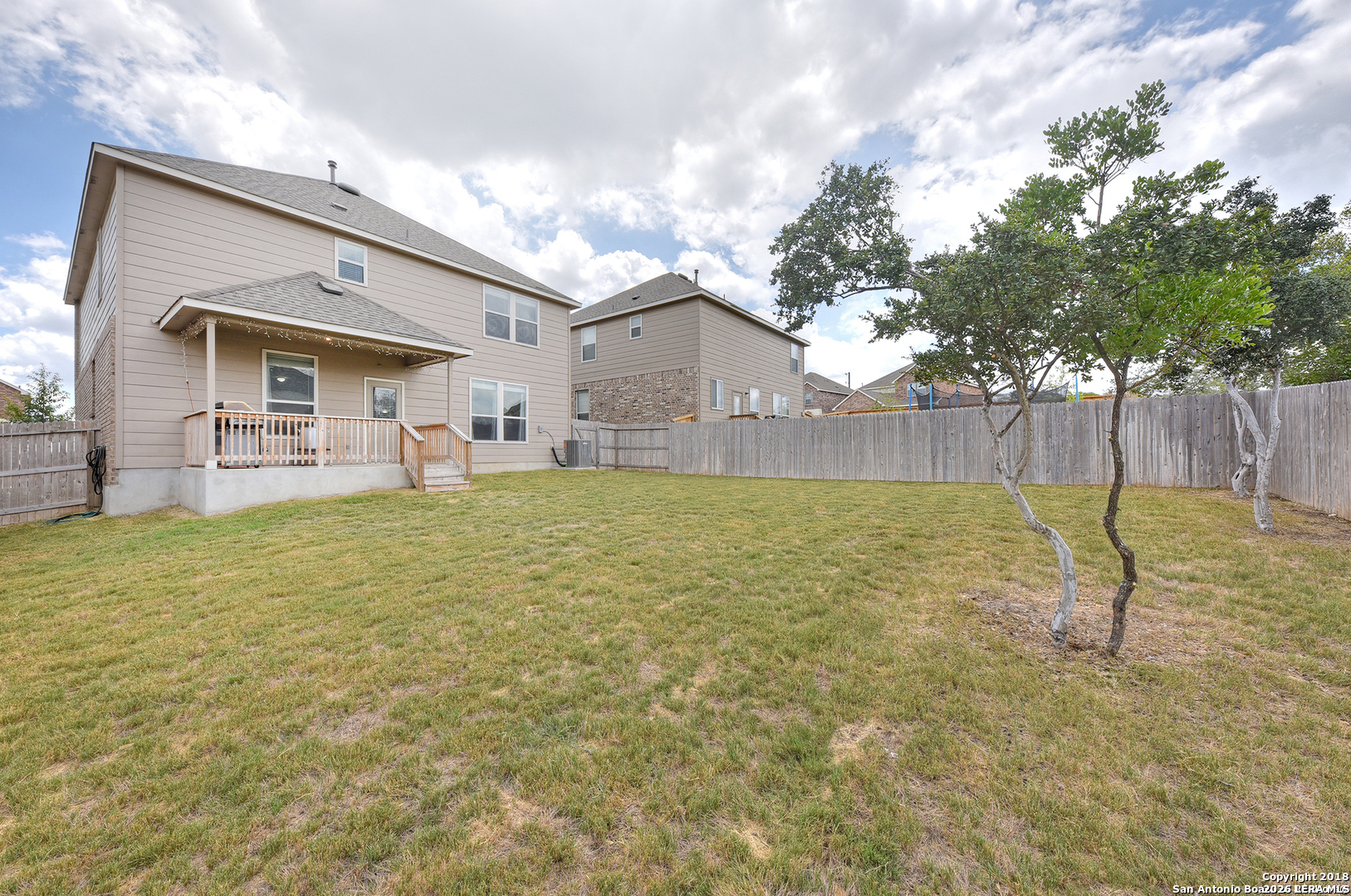 main property photo 23