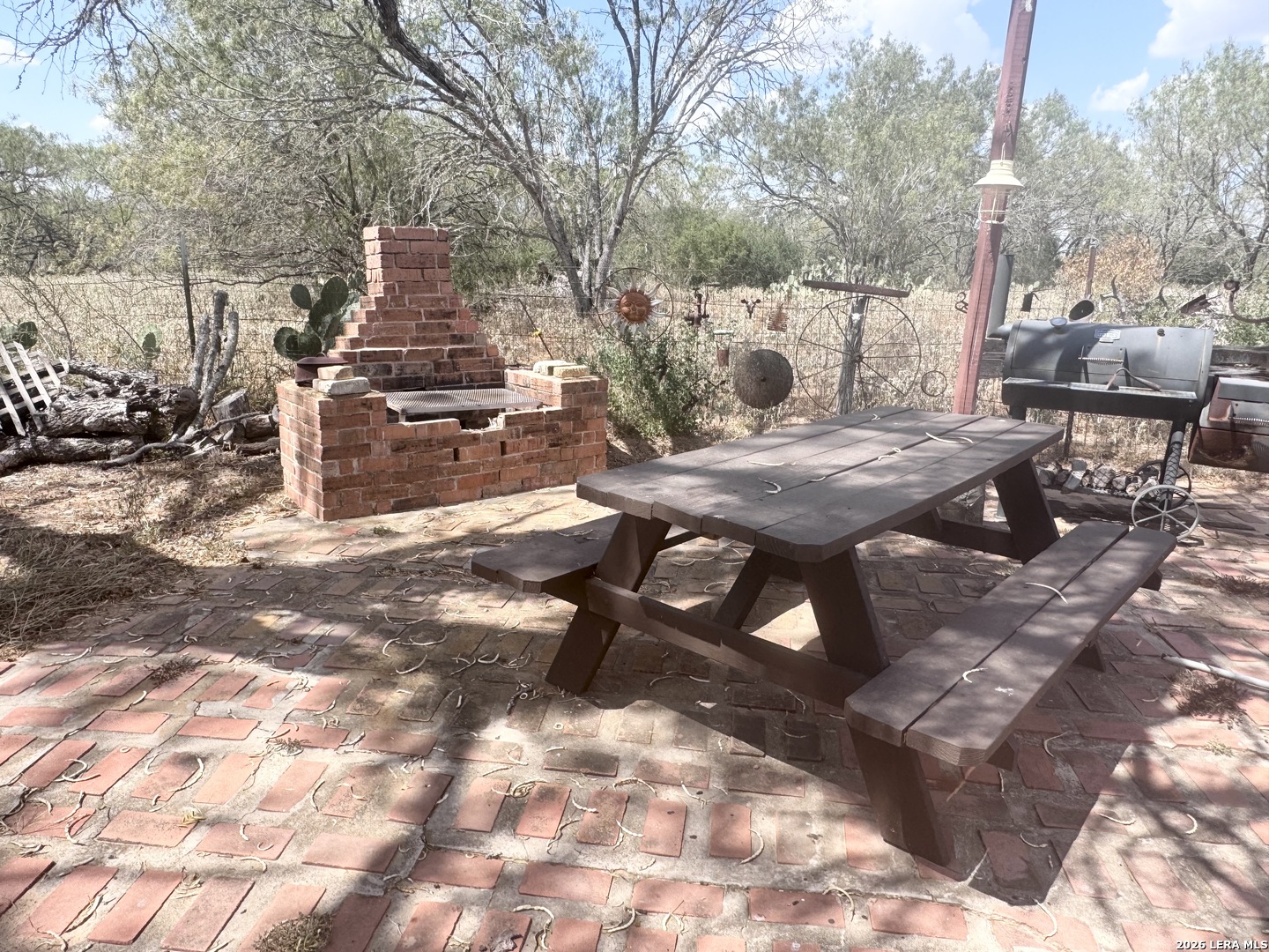 main property photo 25