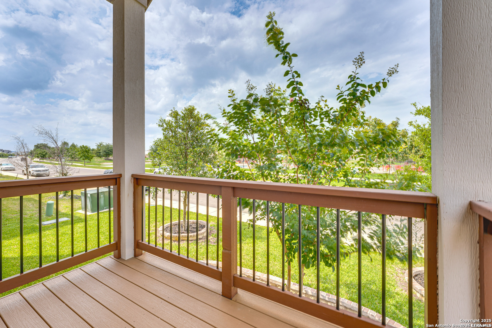 main property photo 25