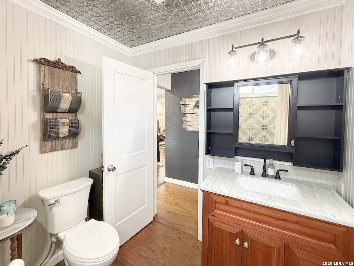 main property photo 28