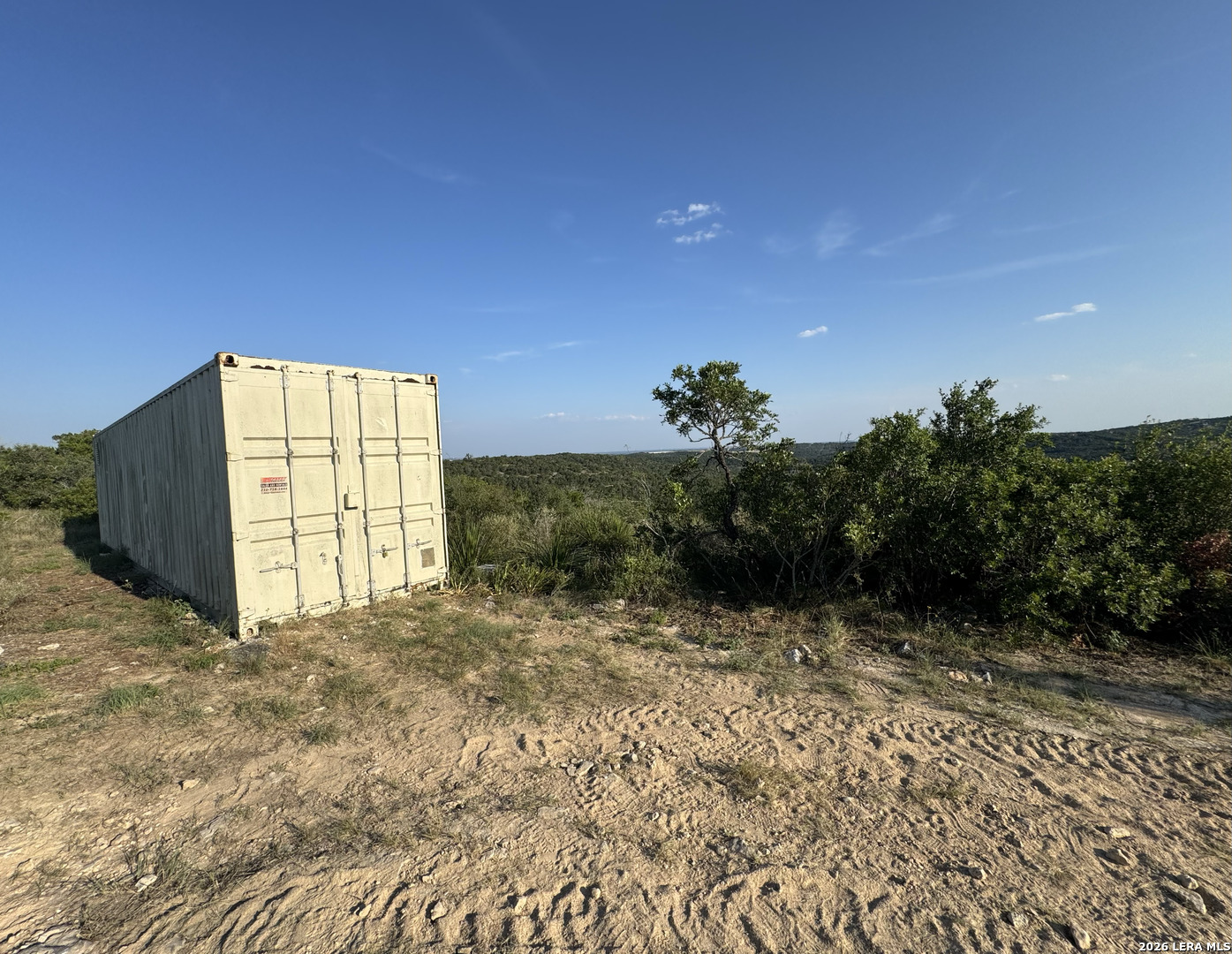 main property photo 33