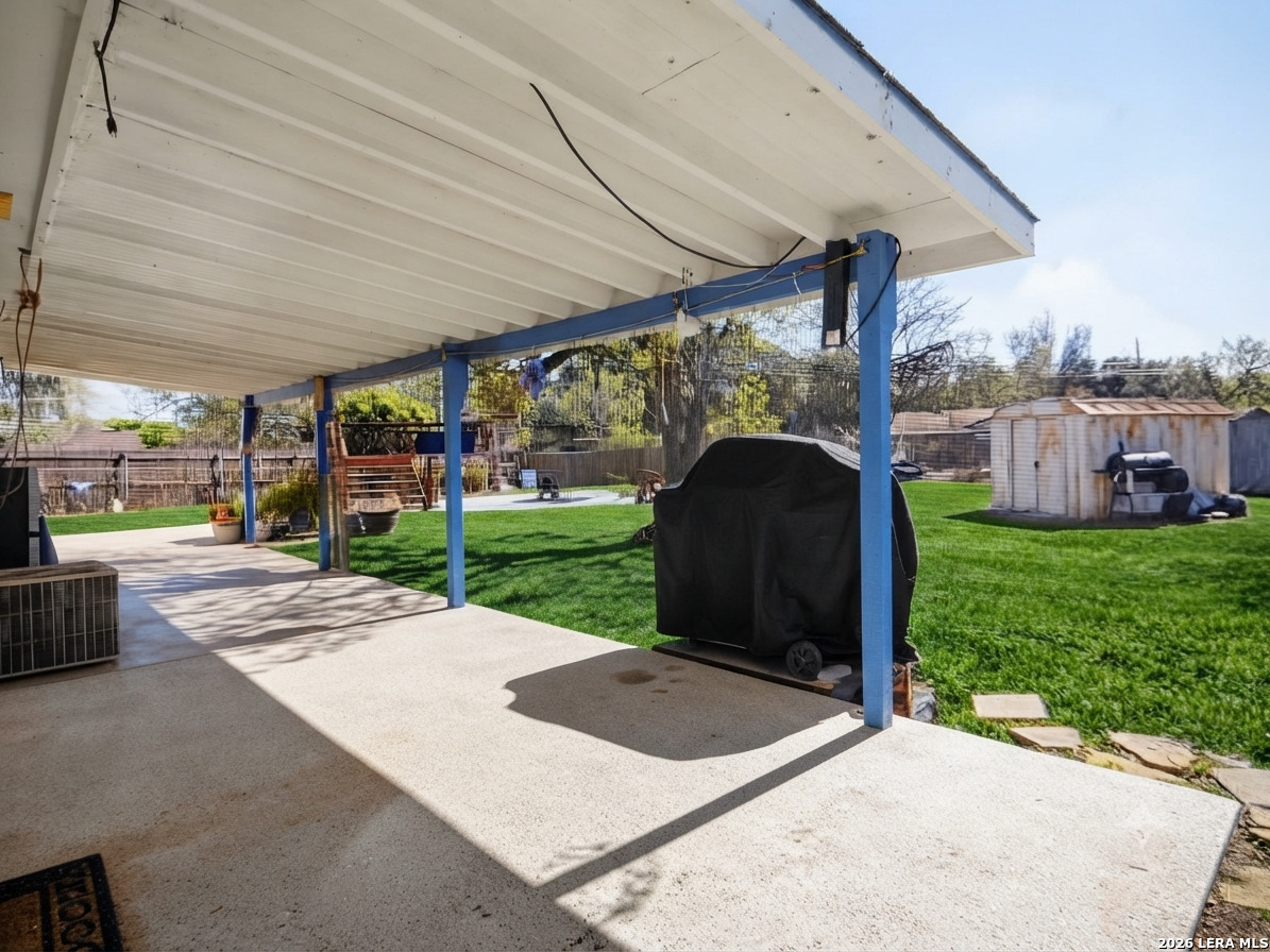 main property photo 10