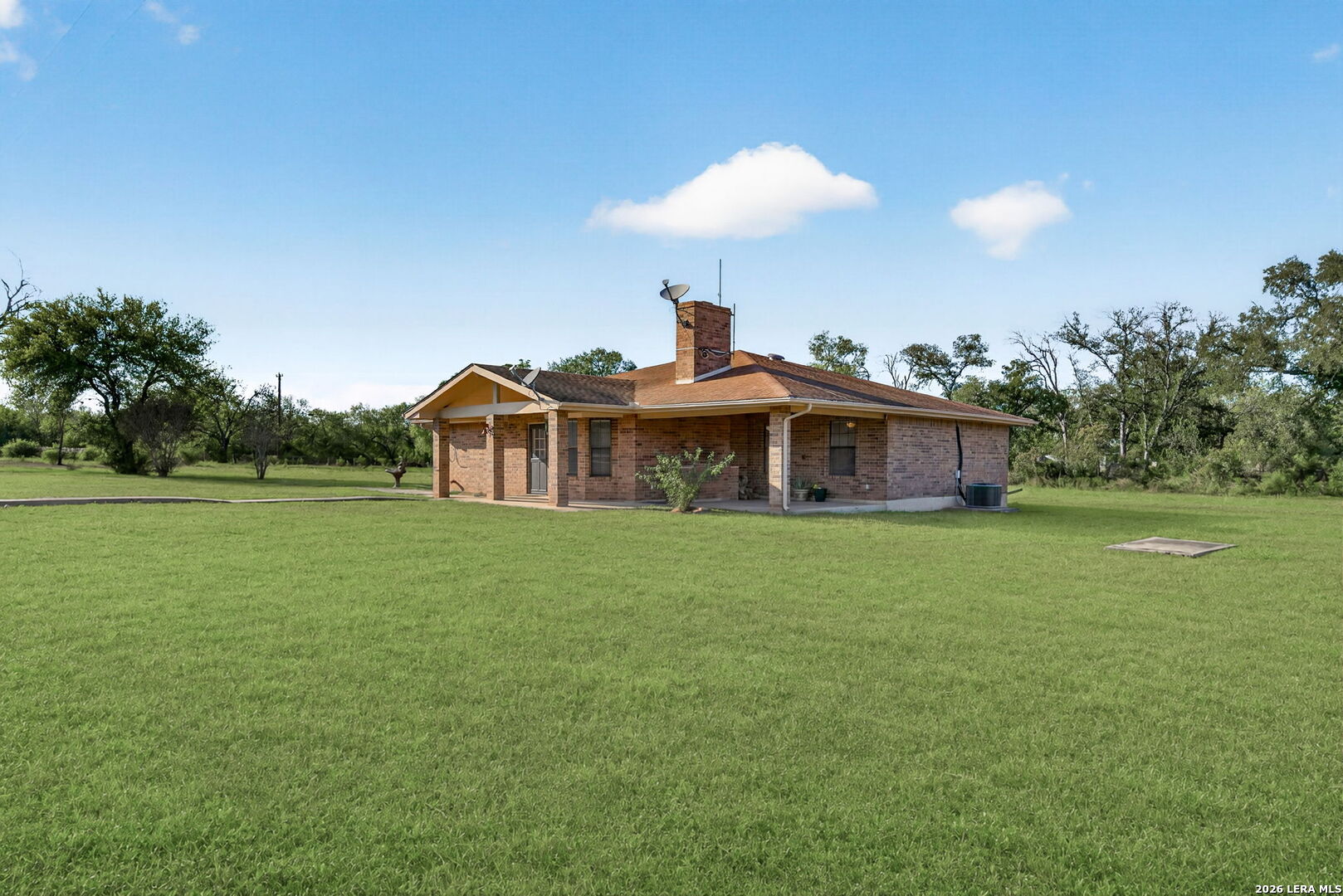 main property photo 25