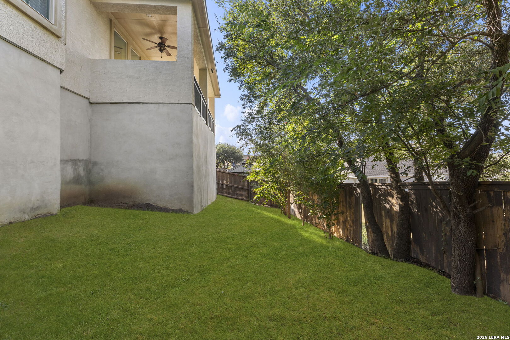 main property photo 40
