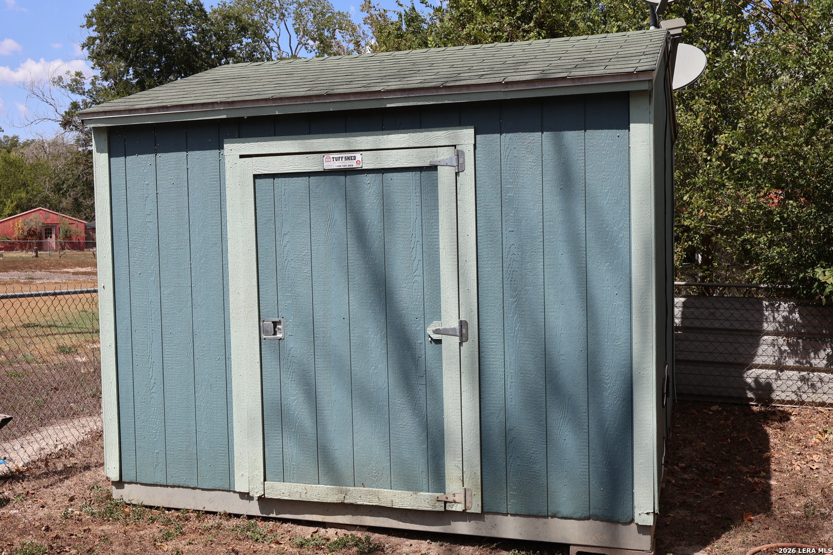 main property photo 5