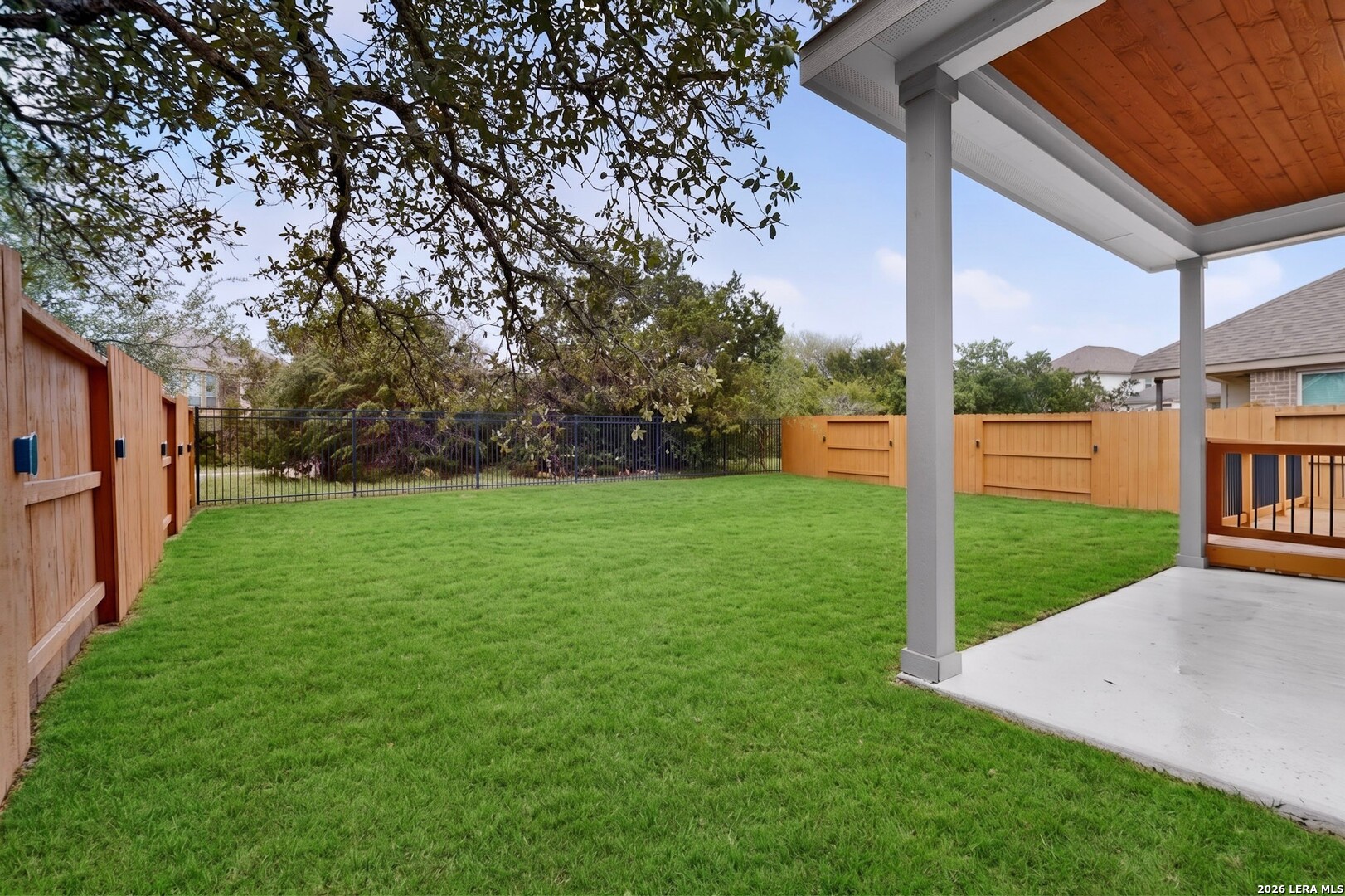 main property photo 41