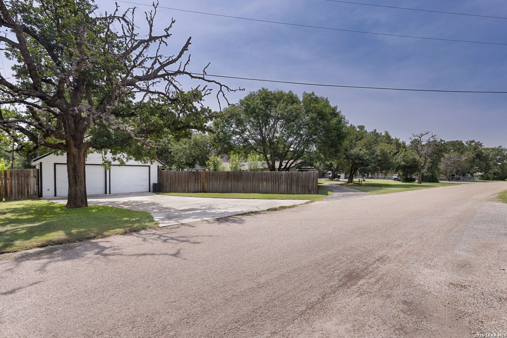 main property photo 41