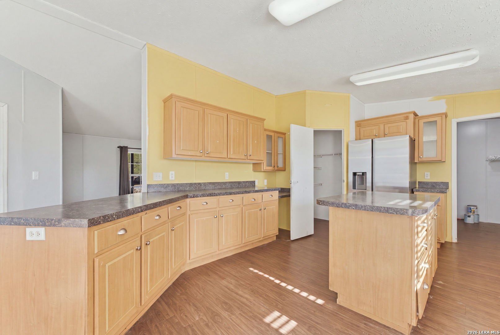 main property photo 11