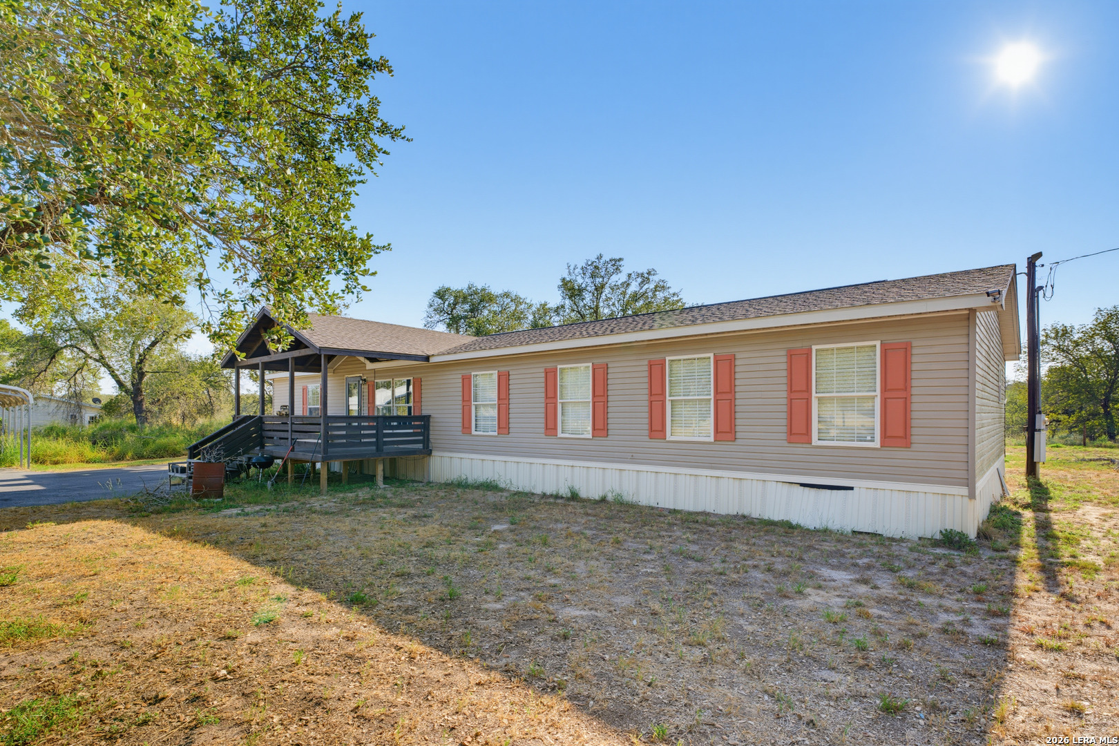main property photo 25