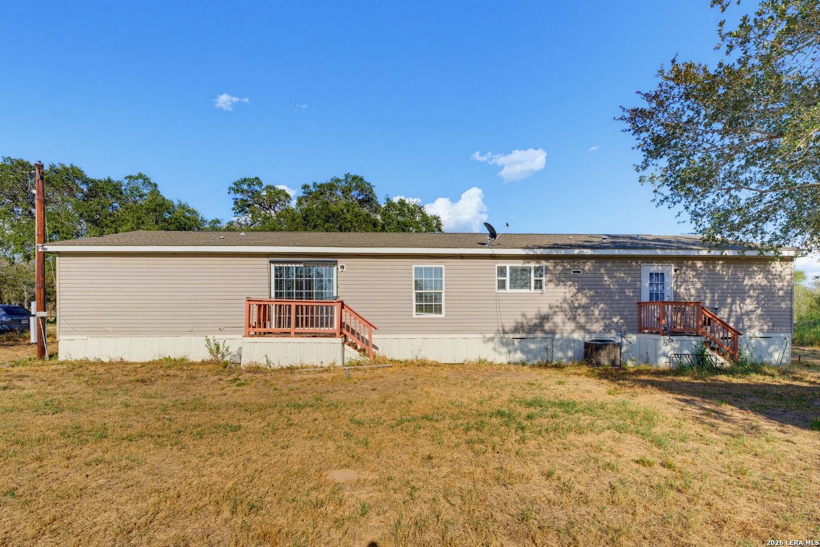 main property photo 27