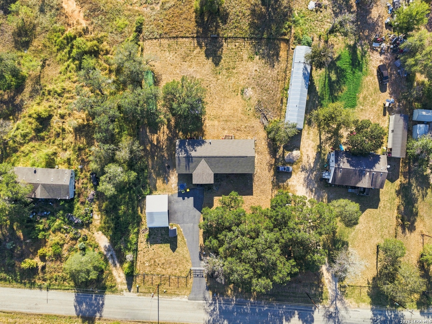 main property photo 31