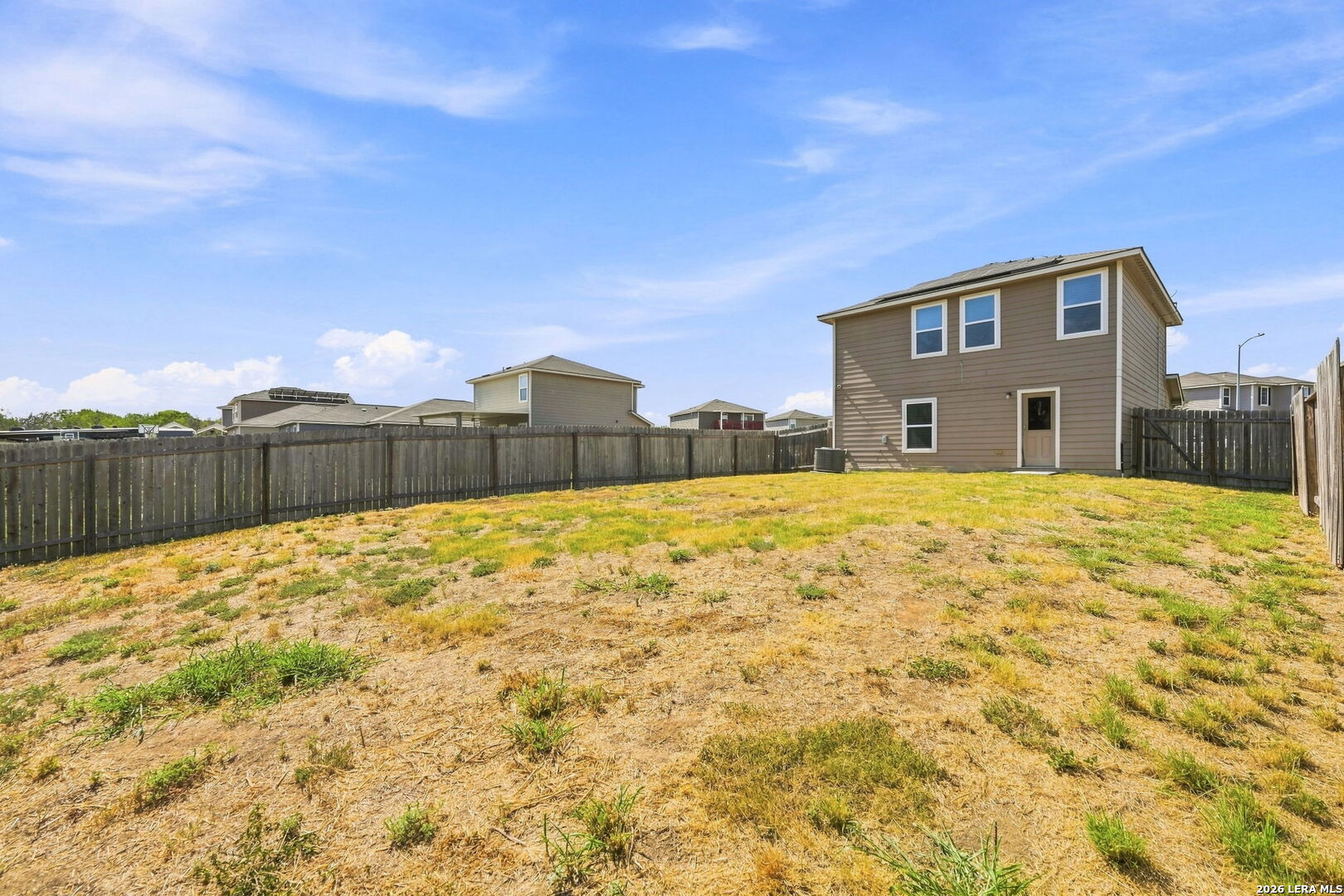 main property photo 18