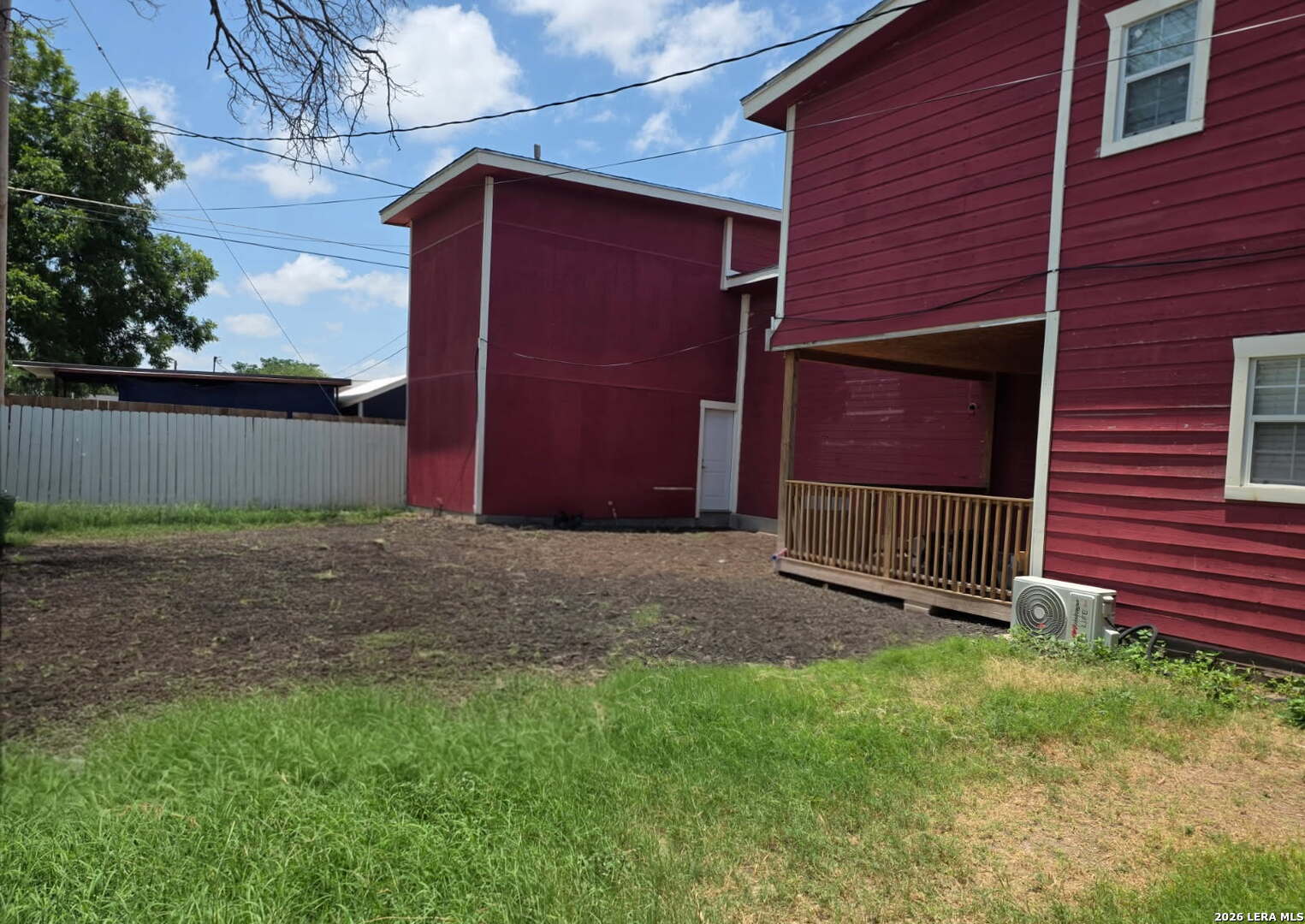 main property photo 31