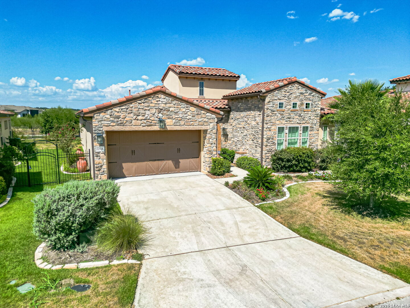 main property photo 74