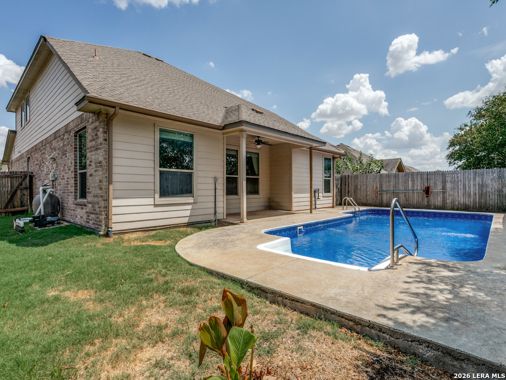 main property photo 25