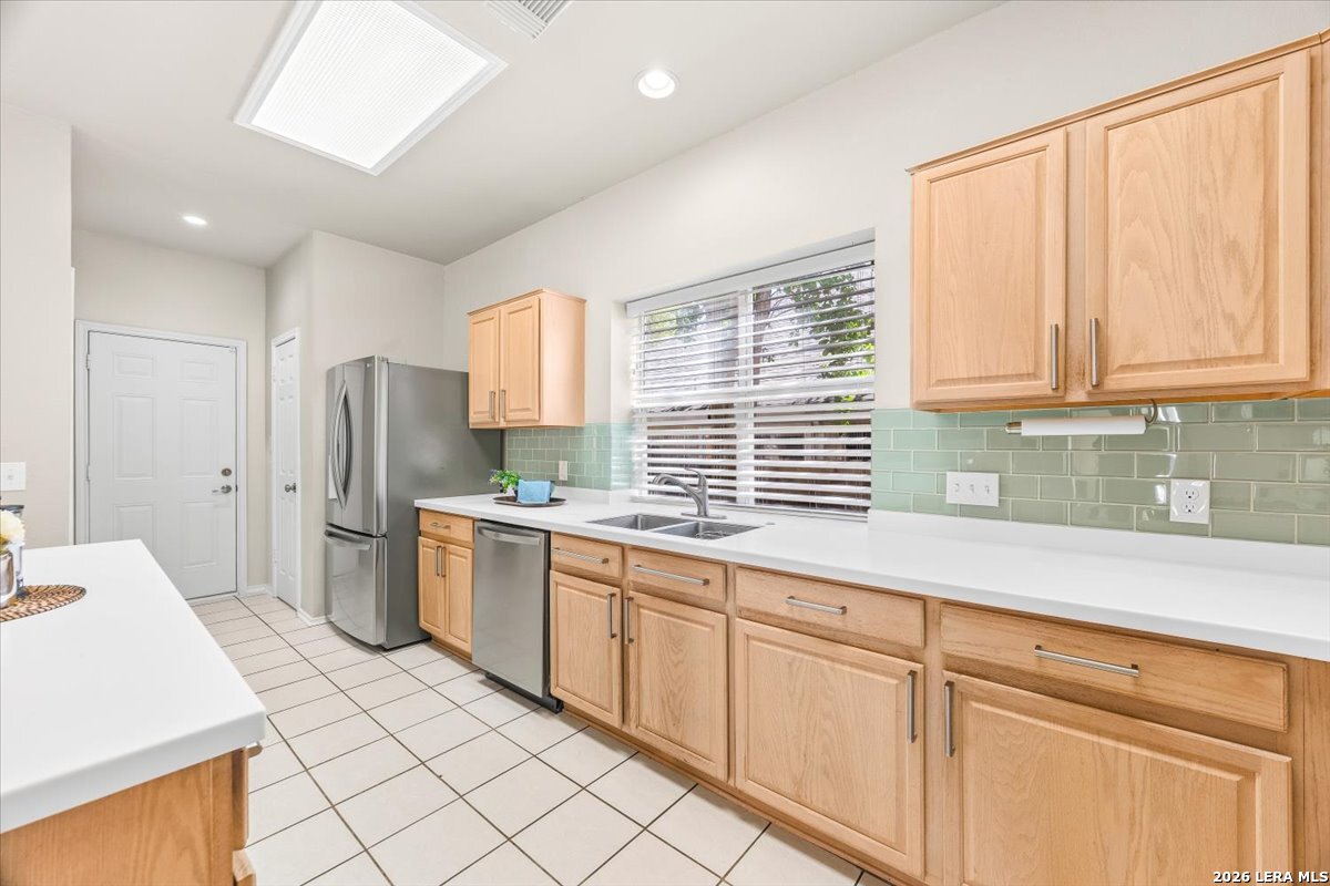 main property photo 18