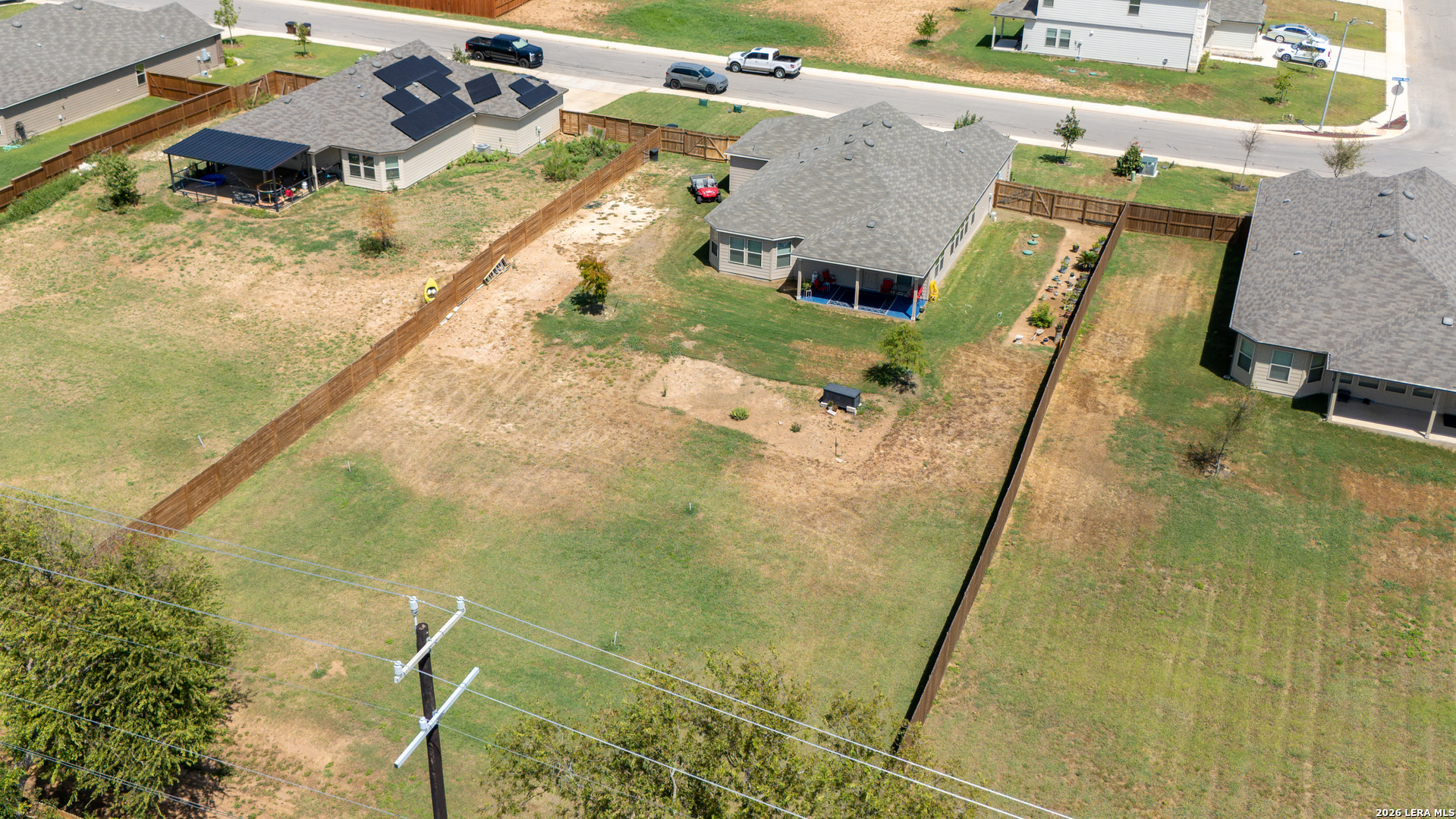 main property photo 25