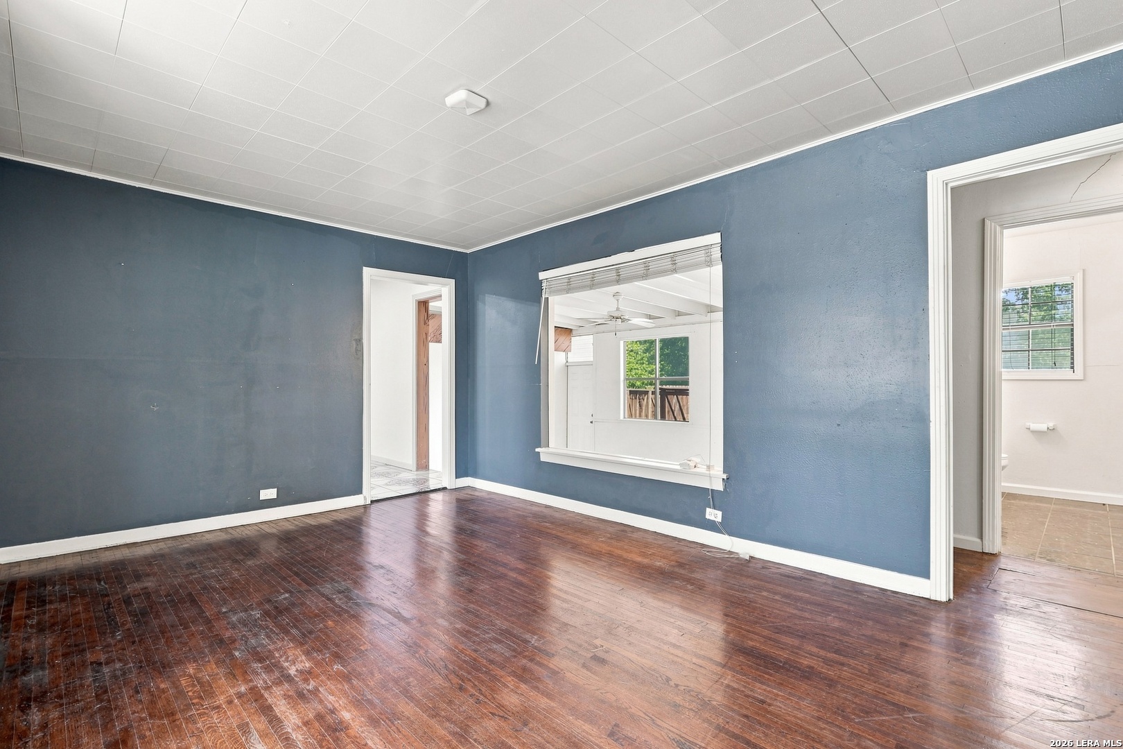 main property photo 4
