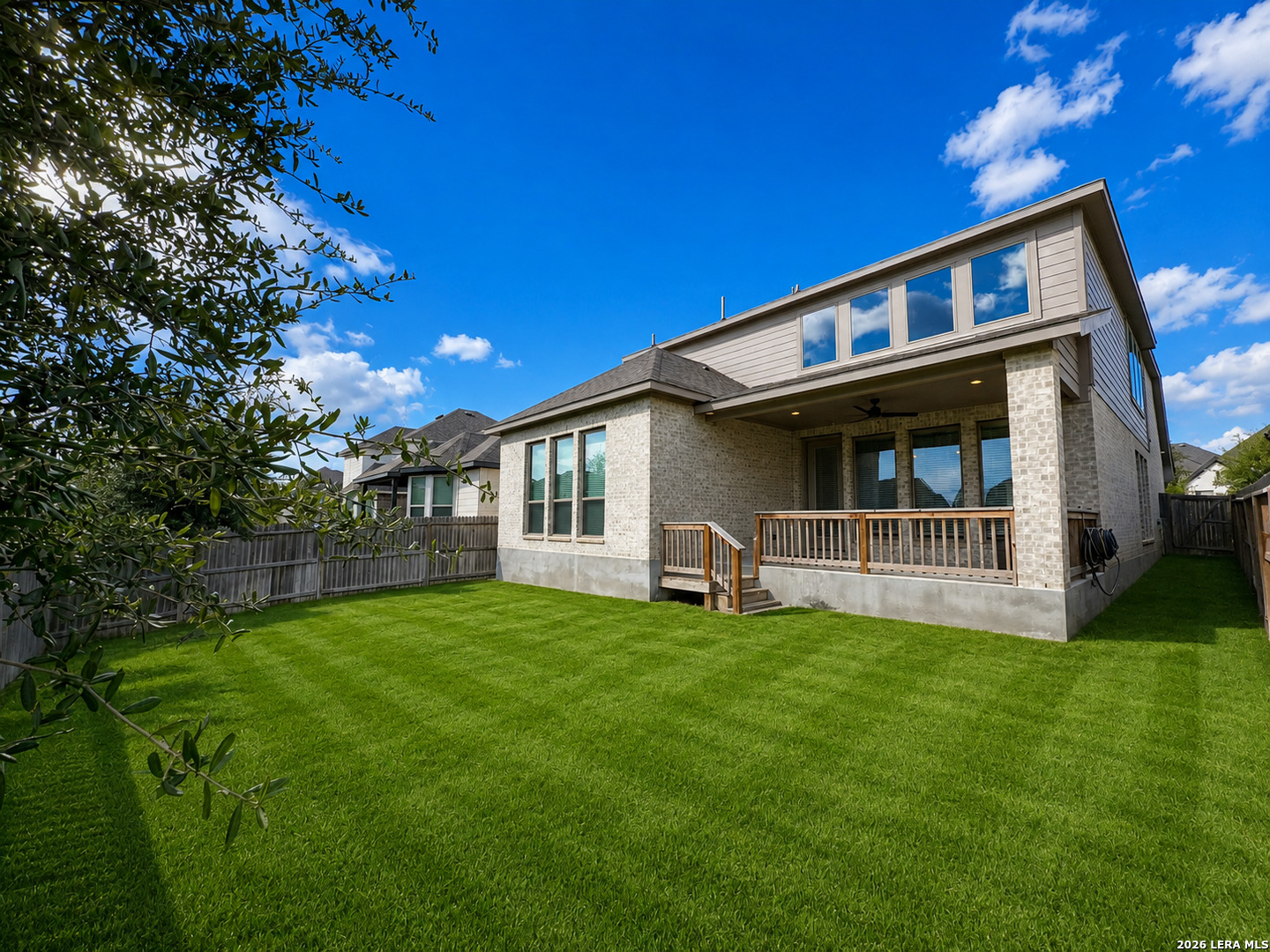 main property photo 17