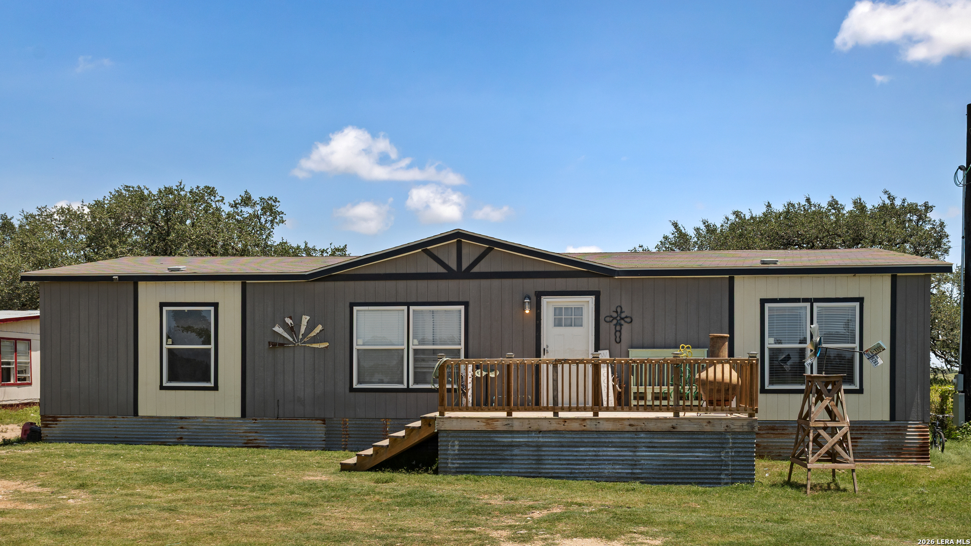 main property photo 12