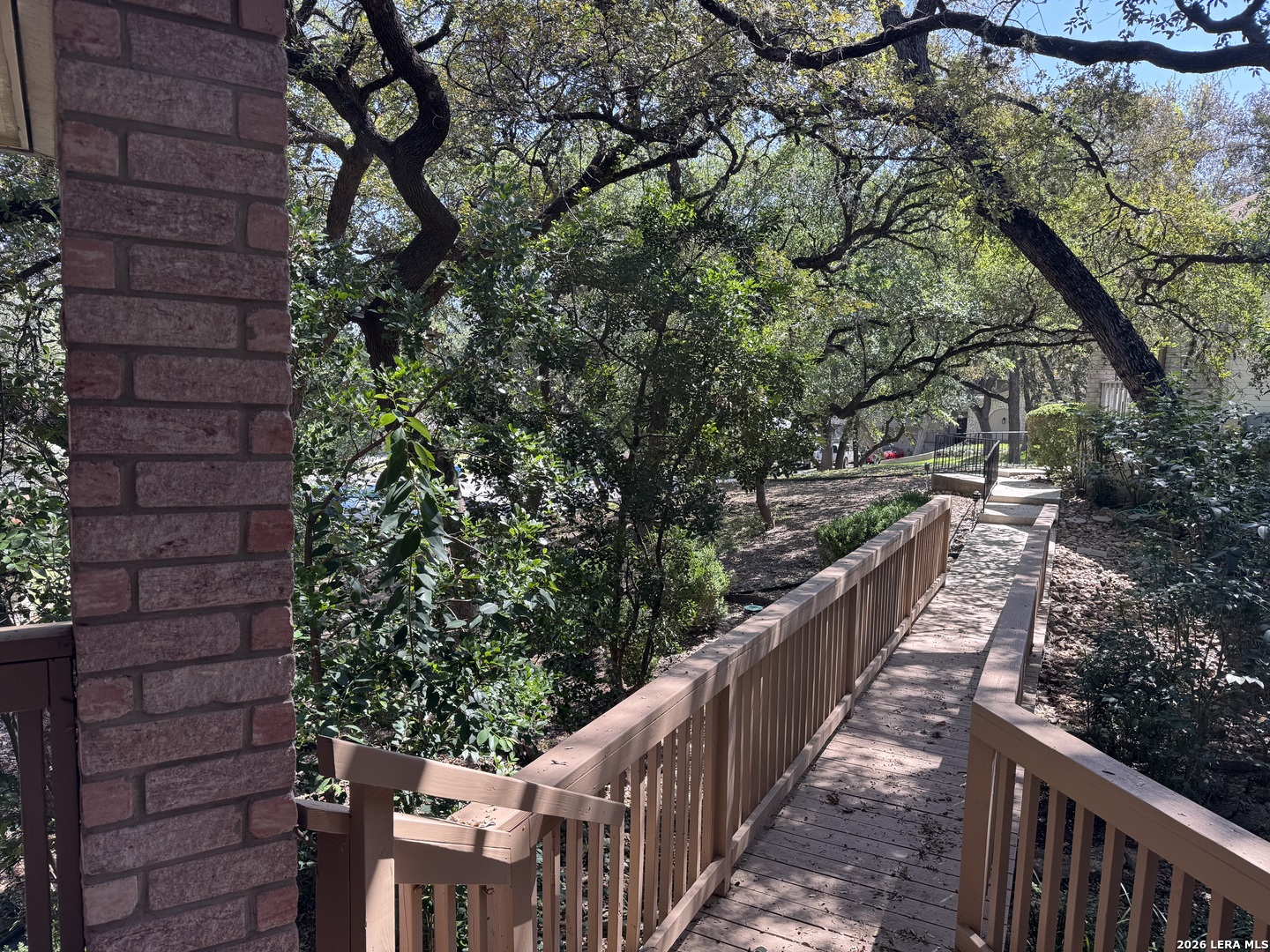 main property photo 30