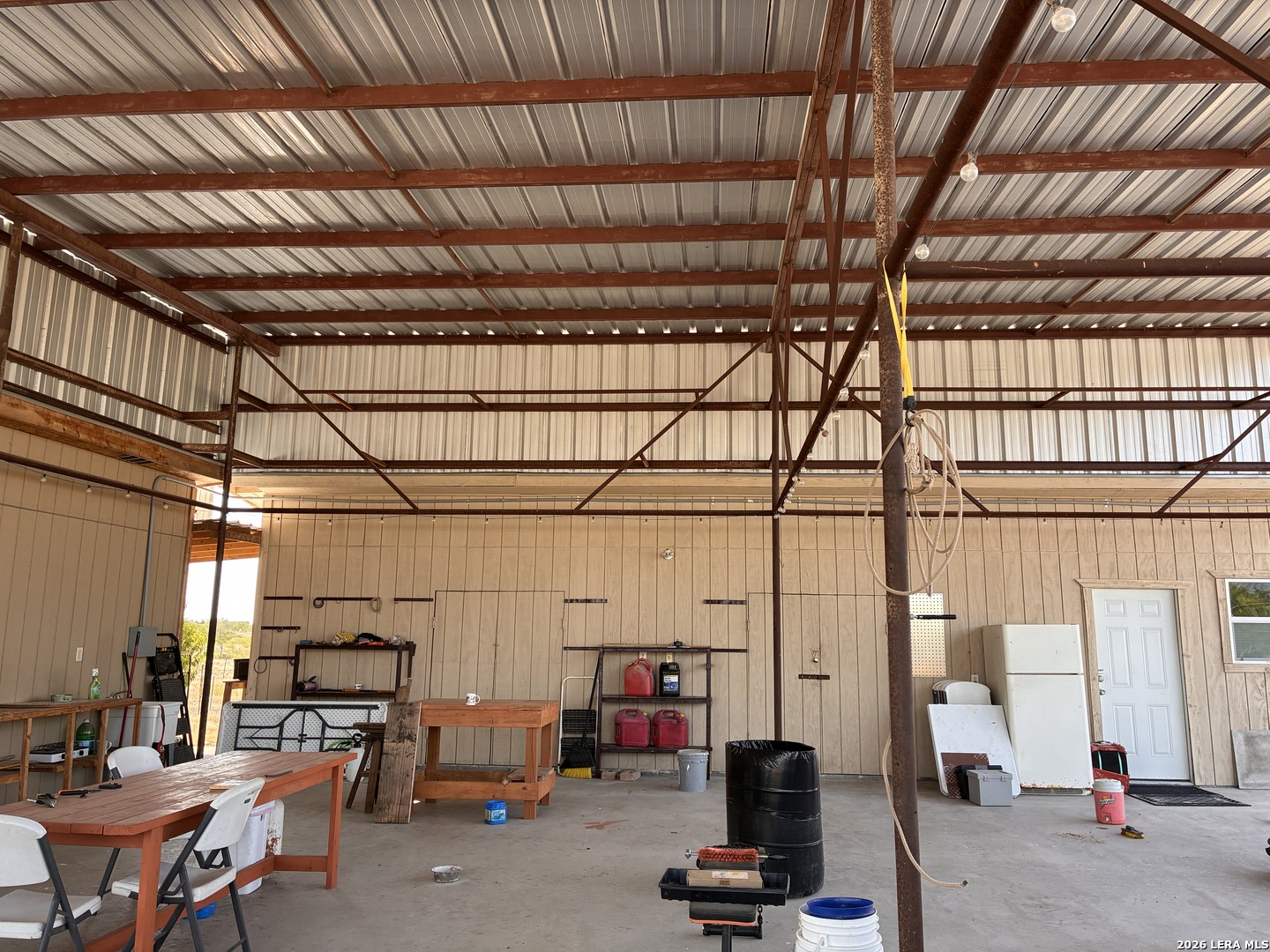 main property photo 8