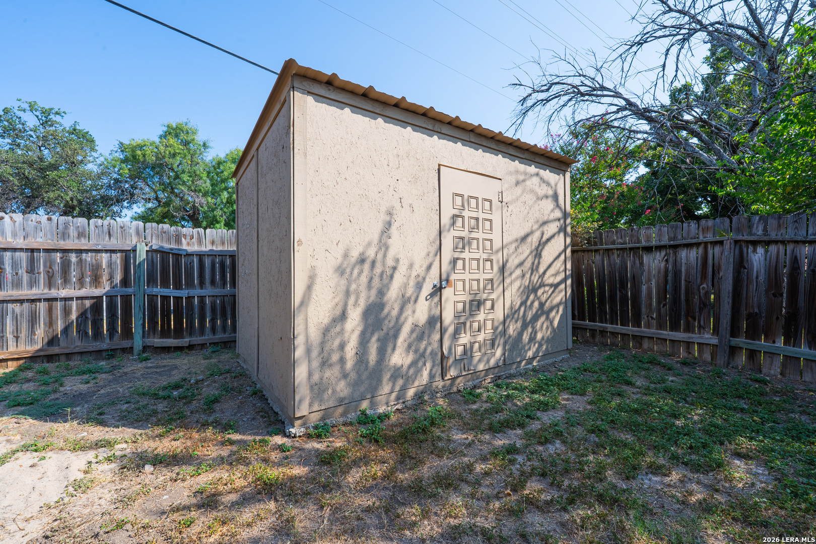 main property photo 24